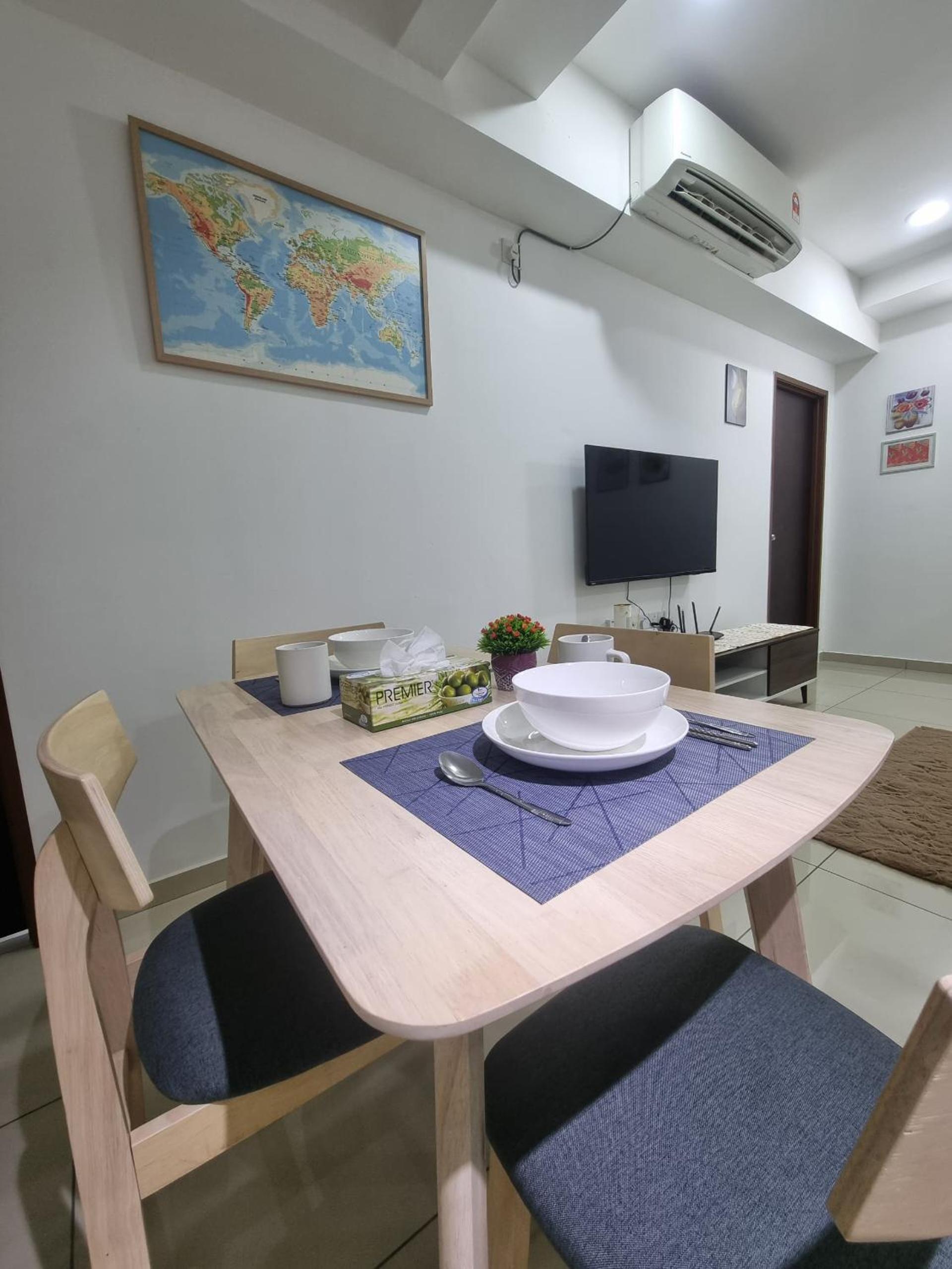 Cozy Haven Condo with PS4 & Nexflix at Menara Sentral photo 2
