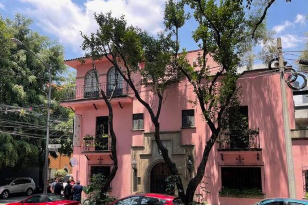 Condesa luxury 2BR 2BTH 2 patios — Mexico City