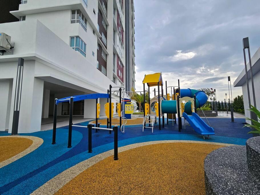2 bedrooms VivaVibes Home Ostia Bangi next to Bangi Toll