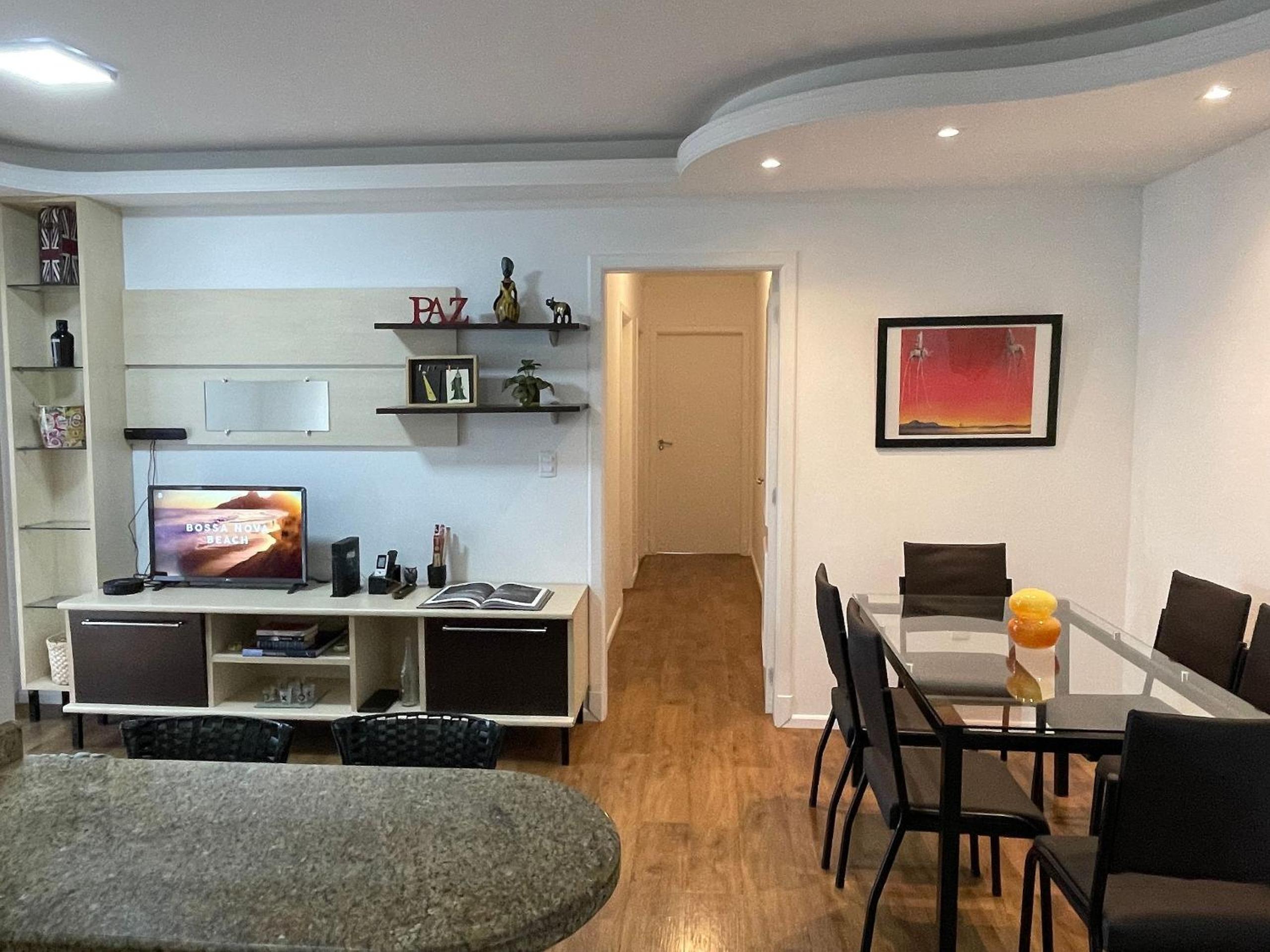 APT 704 - Privileged Location - 2 Bedrooms - Garage - Fazenda/Itajaí