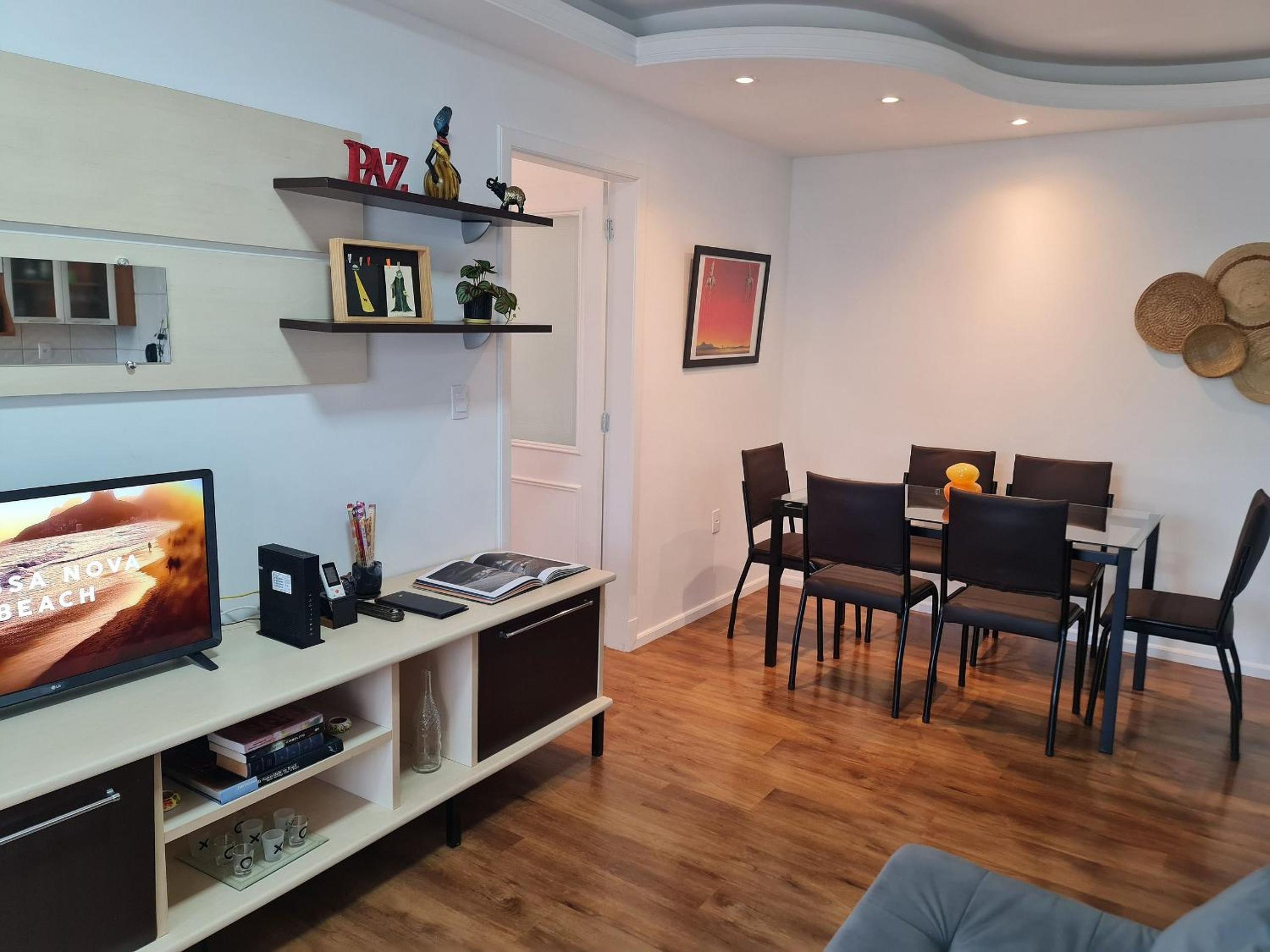 APT 704 - Privileged Location - 2 Bedrooms - Garage - Fazenda/Itajaí