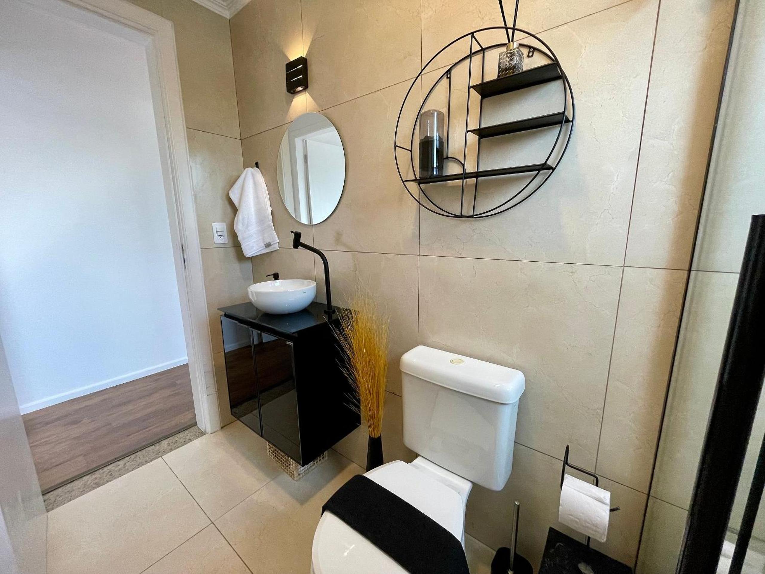 APT 704 - Privileged Location - 2 Bedrooms - Garage - Fazenda/Itajaí