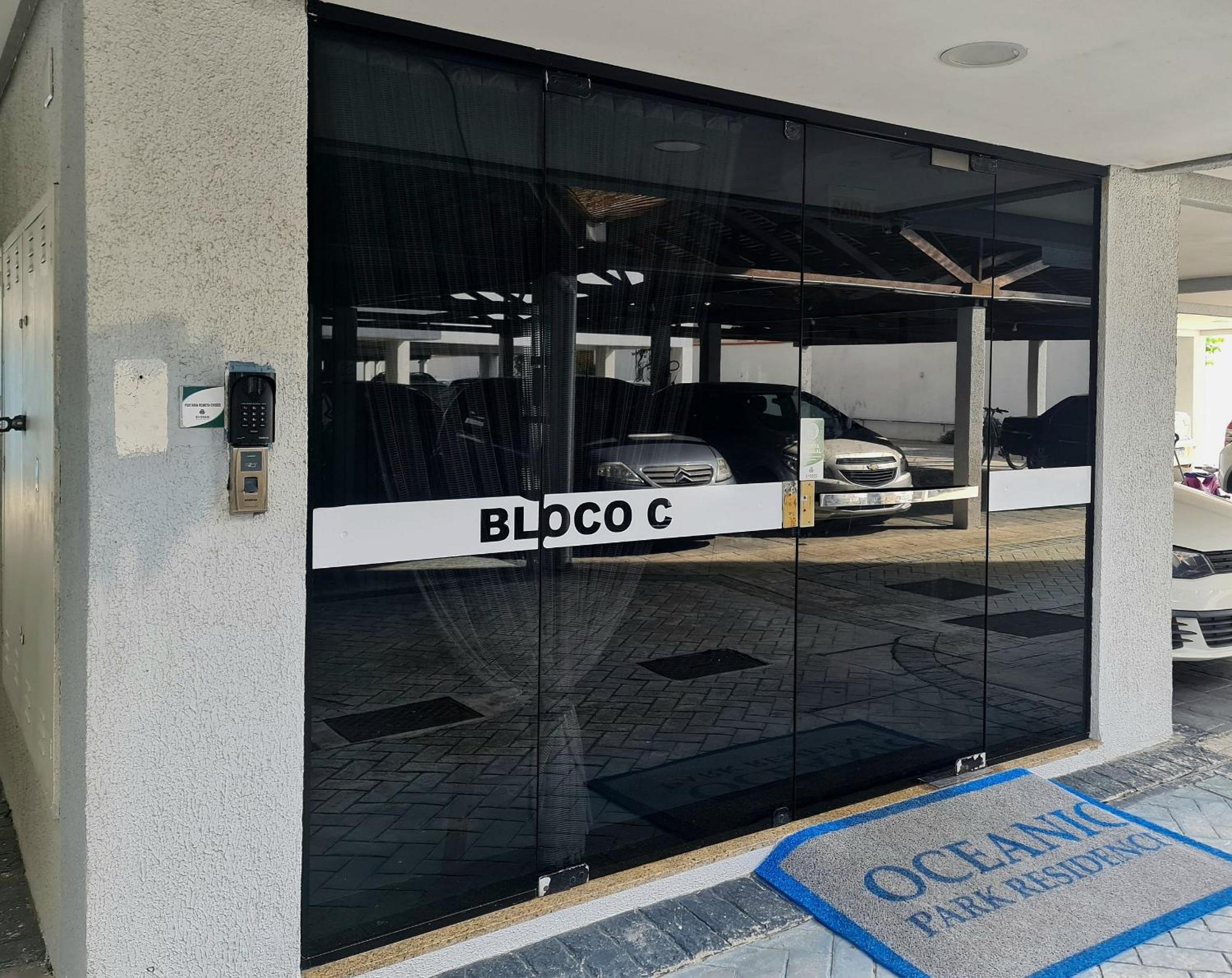 APT 704 - Privileged Location - 2 Bedrooms - Garage - Fazenda/Itajaí