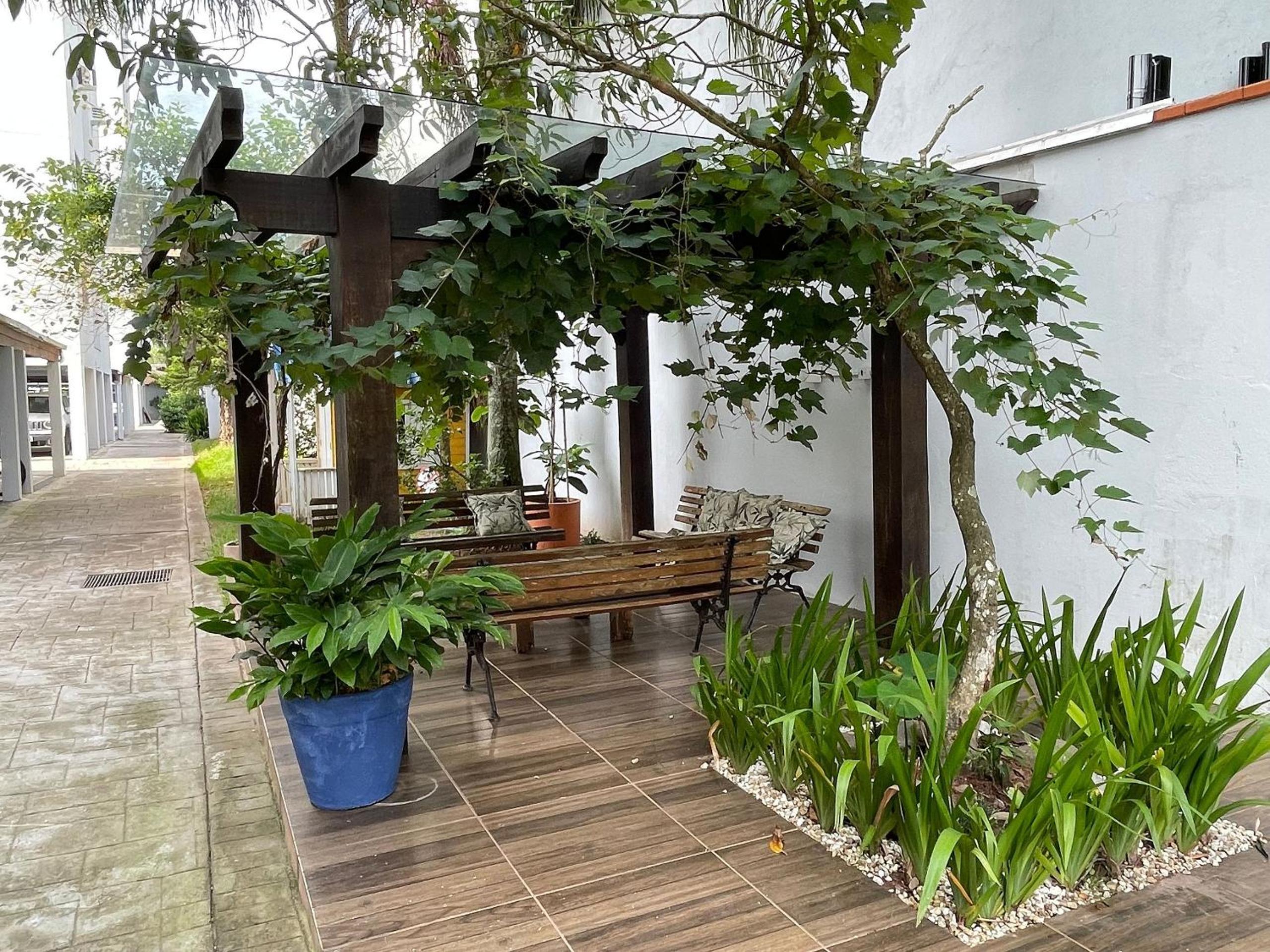APT 704 - Privileged Location - 2 Bedrooms - Garage - Fazenda/Itajaí