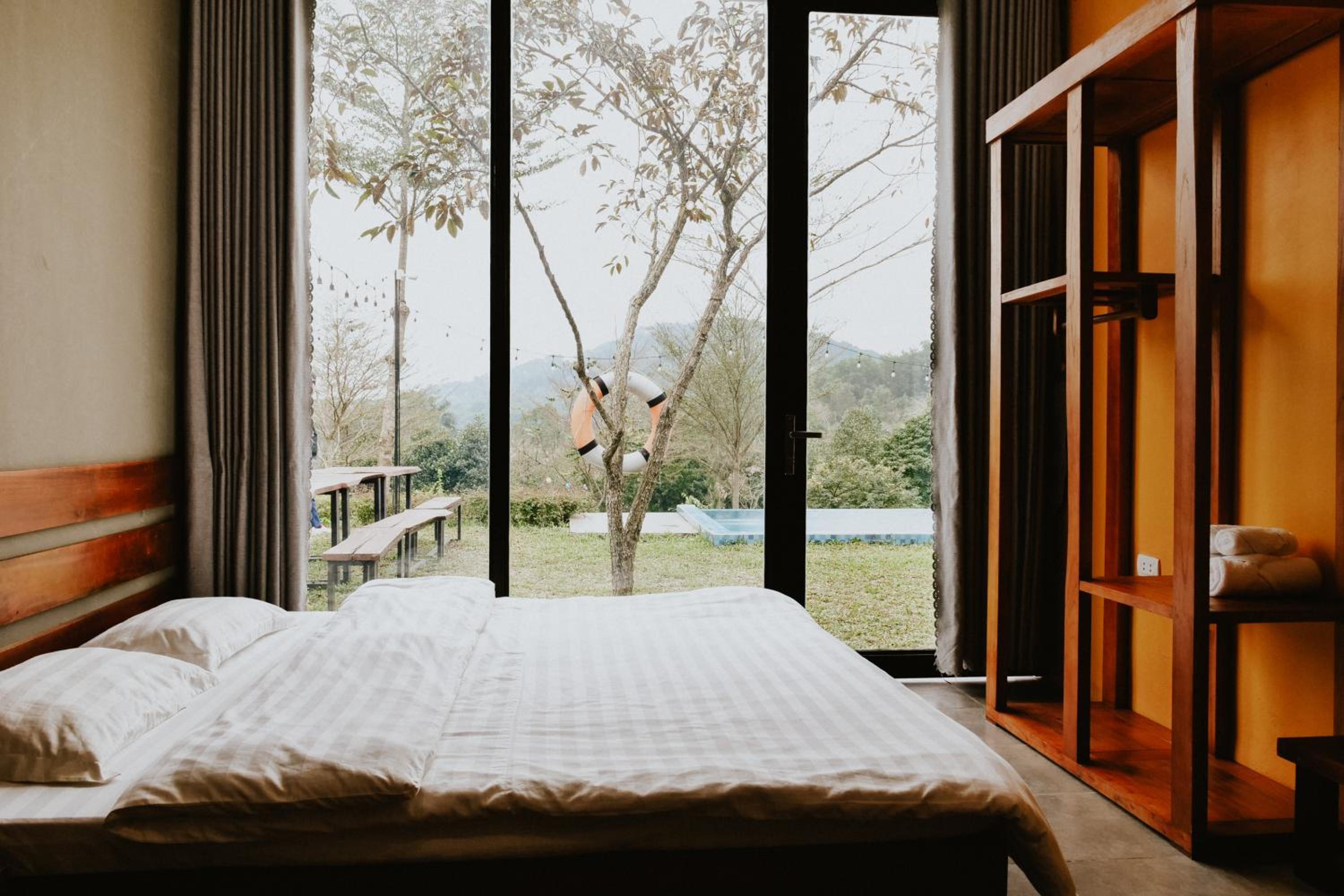DC Green Villa & Resort Bavi - private pool and Mountain view