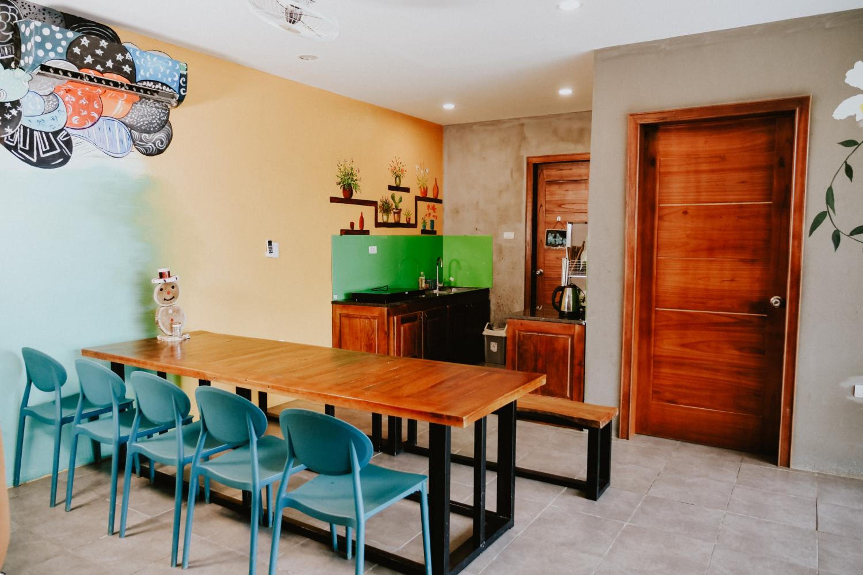DC Green Villa & Resort Bavi - private pool and Mountain view