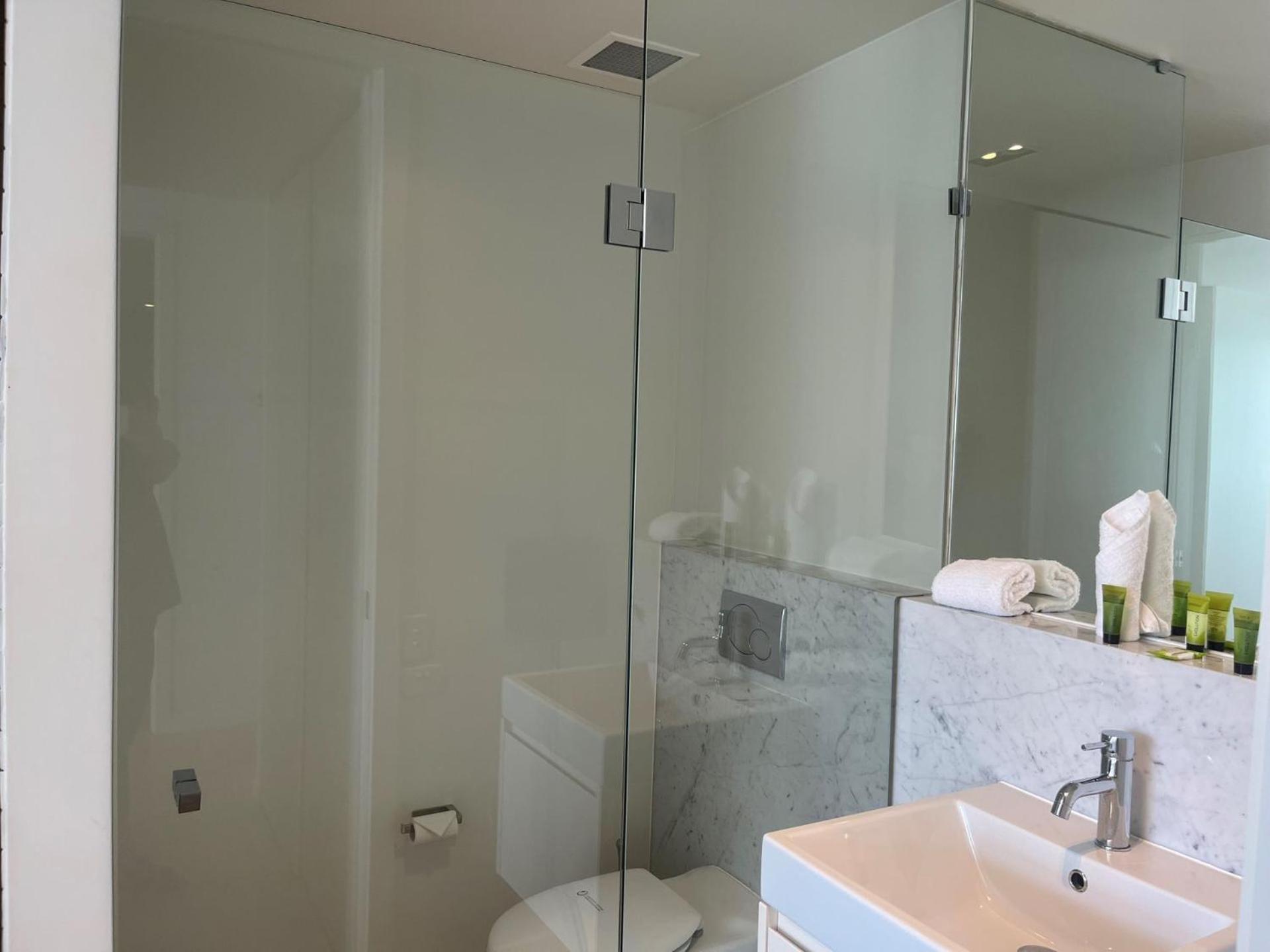 Unit 202 Plantation Resort - Rainbow Beach Aircon.Wifi.Pool. Views