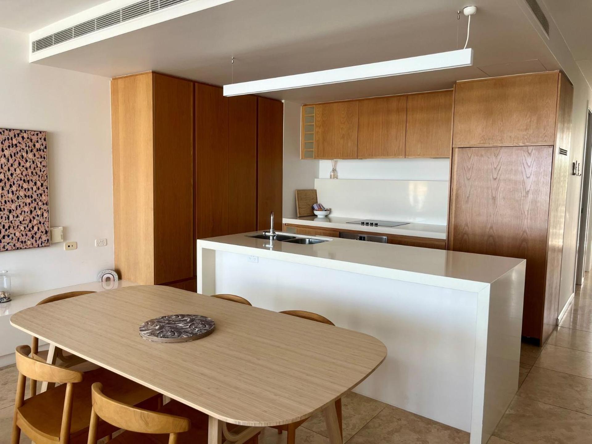 Unit 202 Plantation Resort - Rainbow Beach Aircon.Wifi.Pool. Views