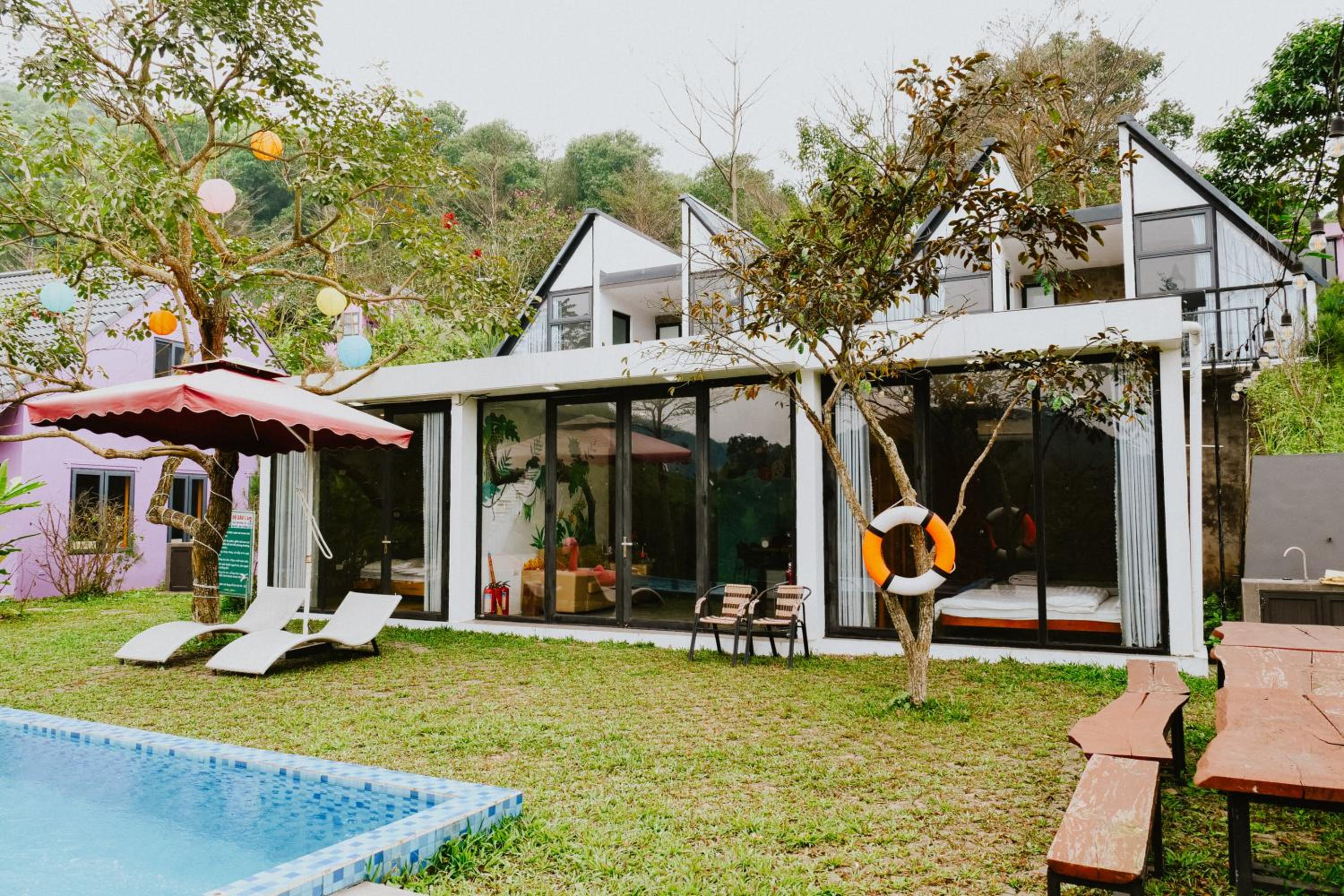 DC Green Villa & Resort Bavi - private pool and Mountain view