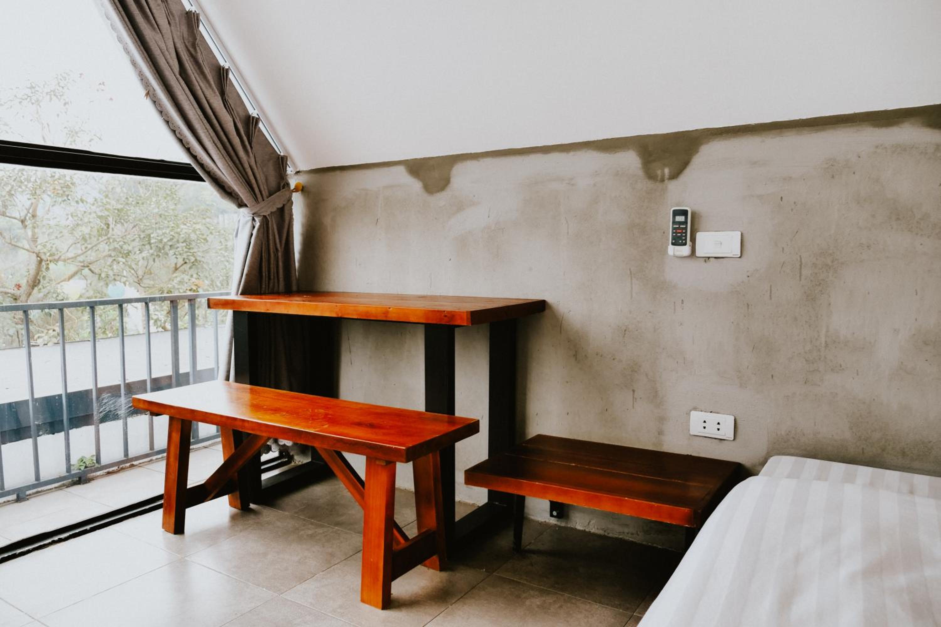 DC Green Villa & Resort Bavi - private pool and Mountain view