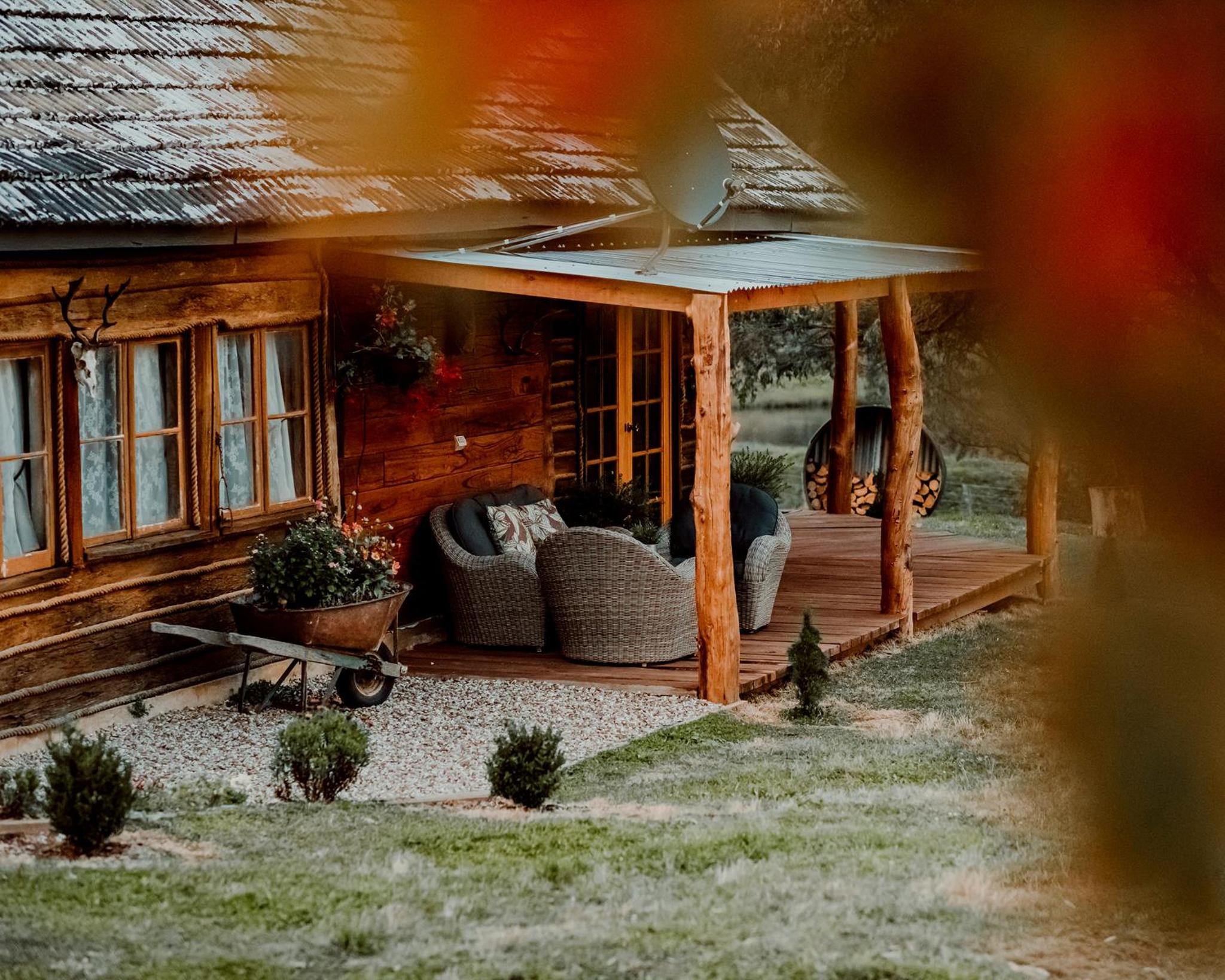 Kallarroo Farmstay - Secluded Retreat in Snowy Mountains