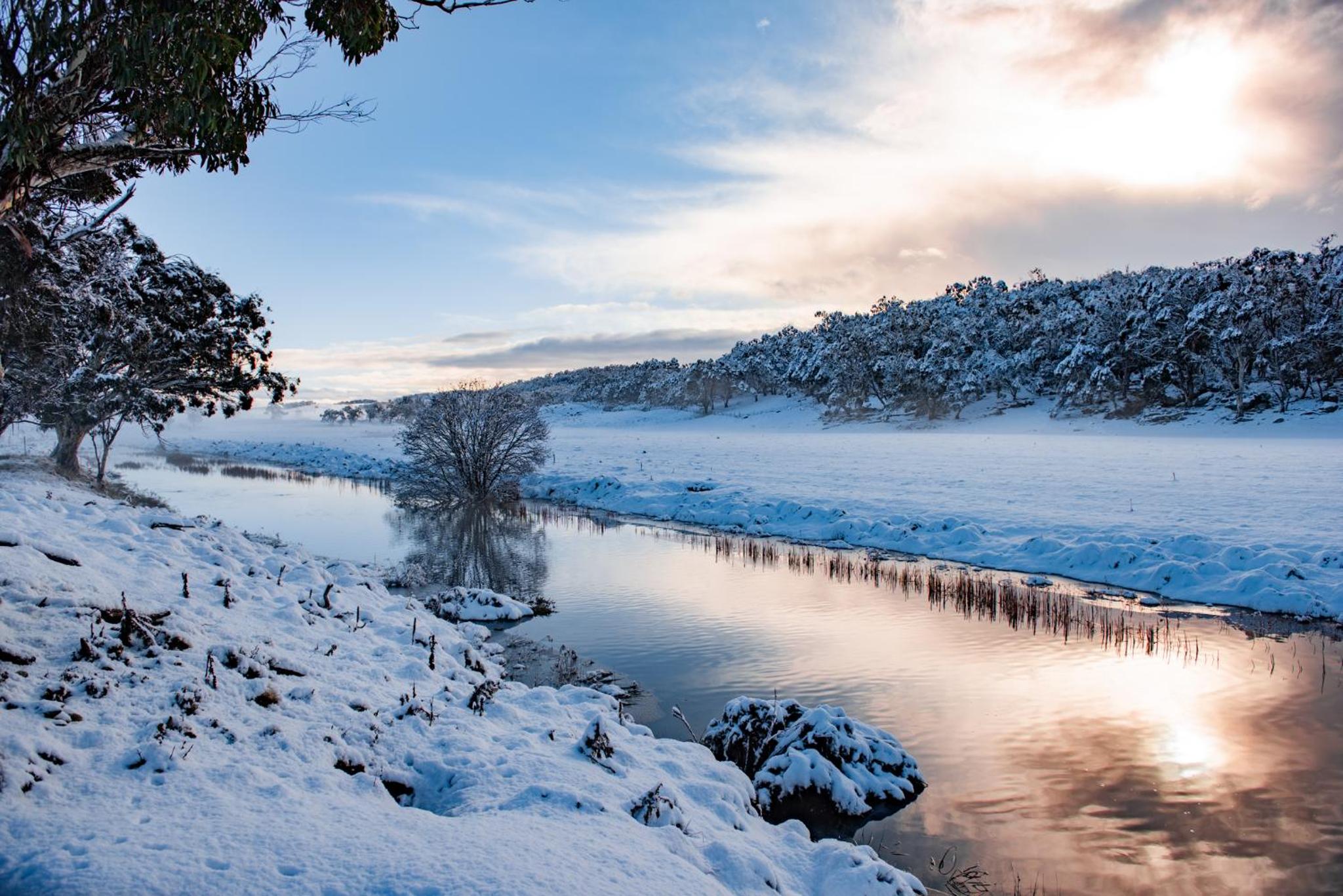 Kallarroo Farmstay - Secluded Retreat in Snowy Mountains
