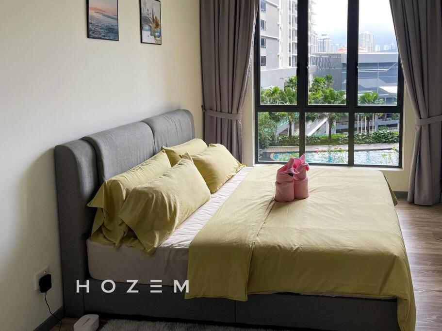 Nice Pool View 3BR3B Near Desa Park and Mont Kiara