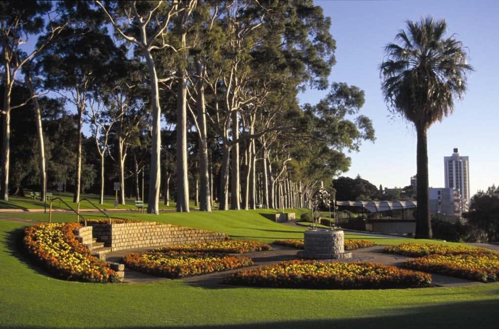 1BRD 1BTH 1PRK - Northbridge Apartment