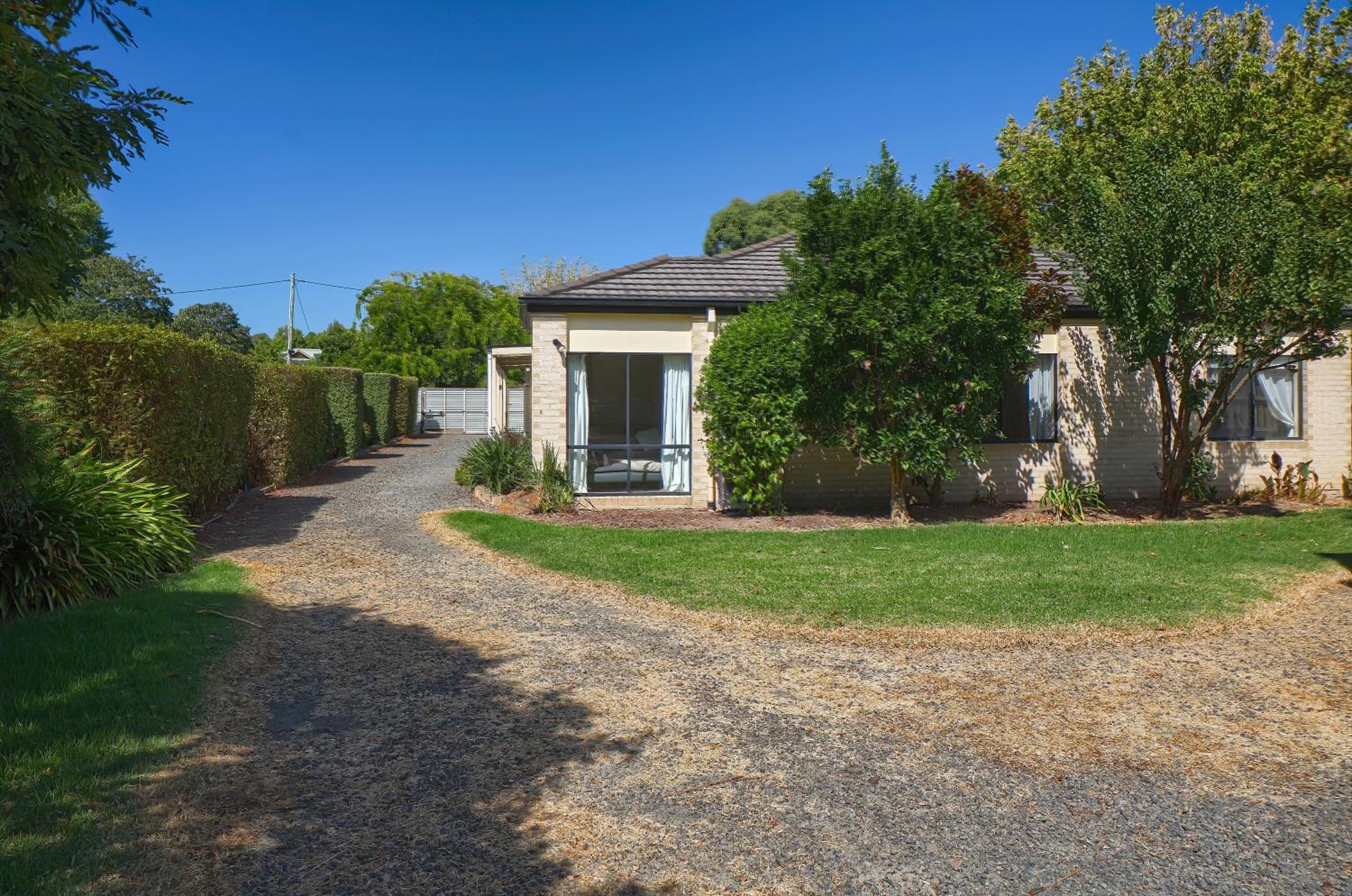 A Holiday Home for All Seasons - Modern, Peaceful, Family Friendly