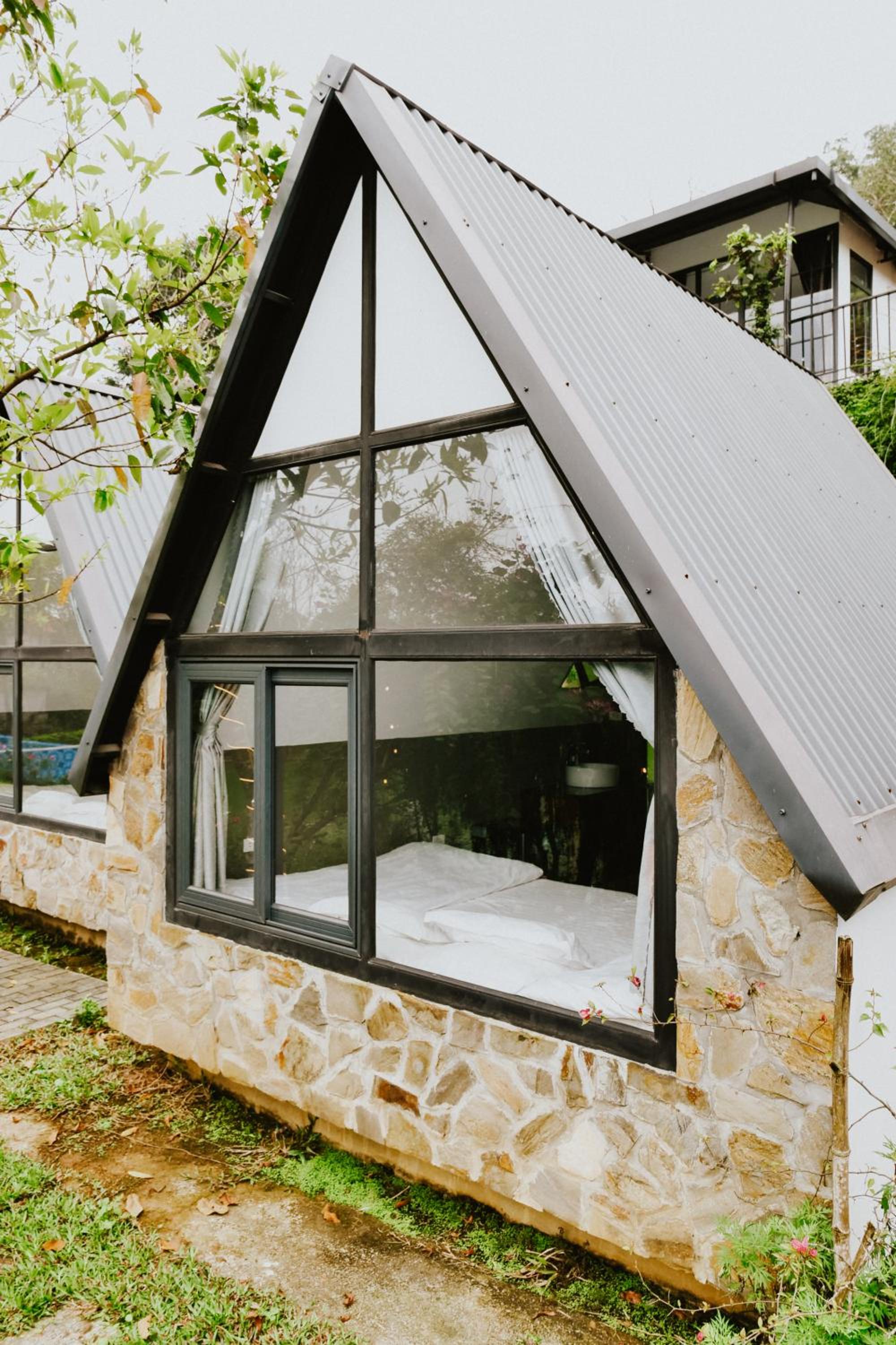 DC Green Villa & Resort Bavi - private pool and Mountain view