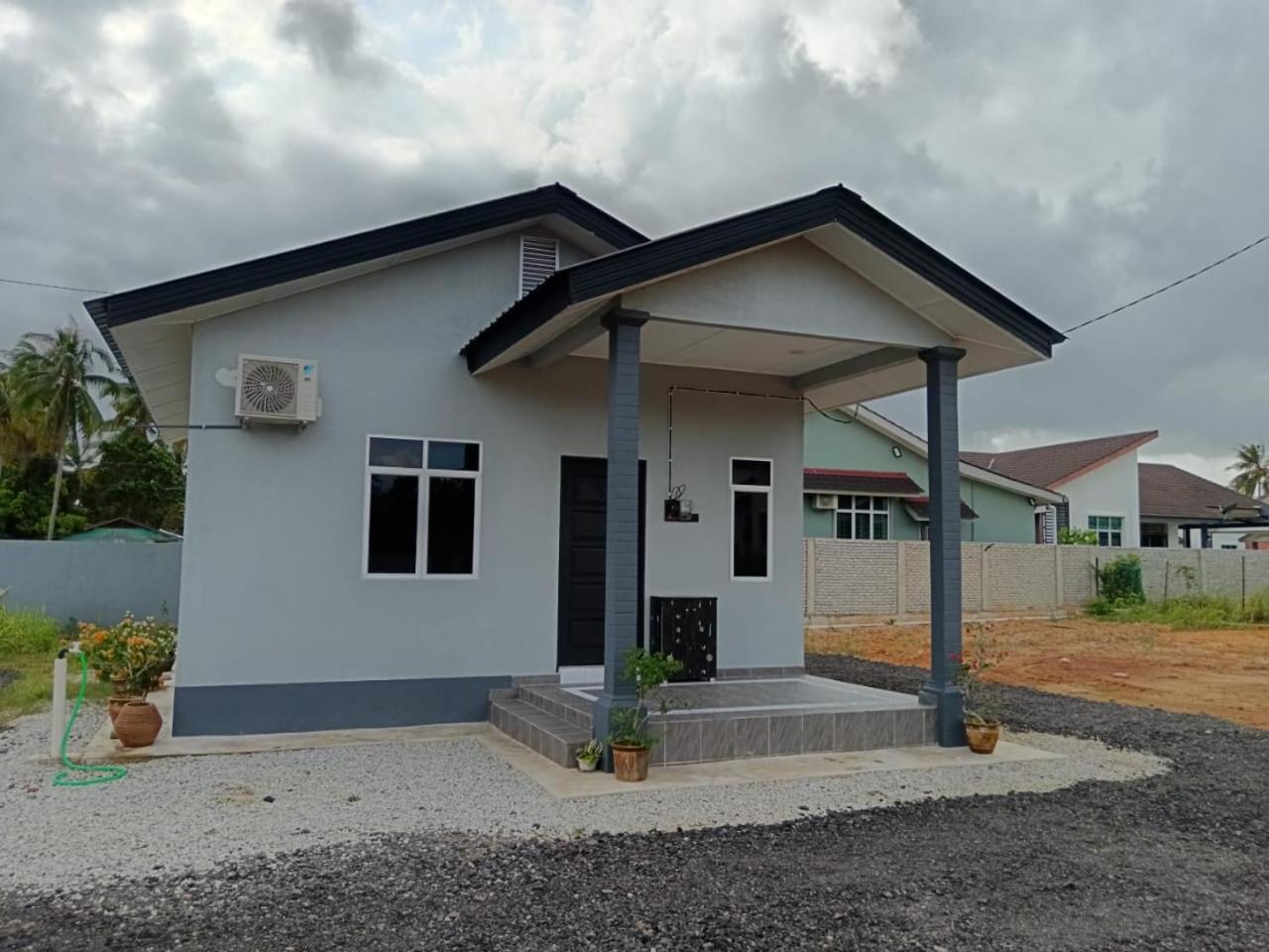 IRDINA GUESTHOUSE