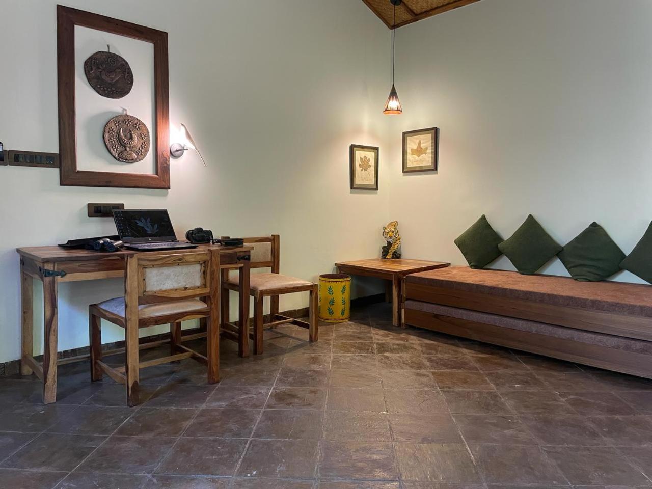 Tathastu Bandhavgarh