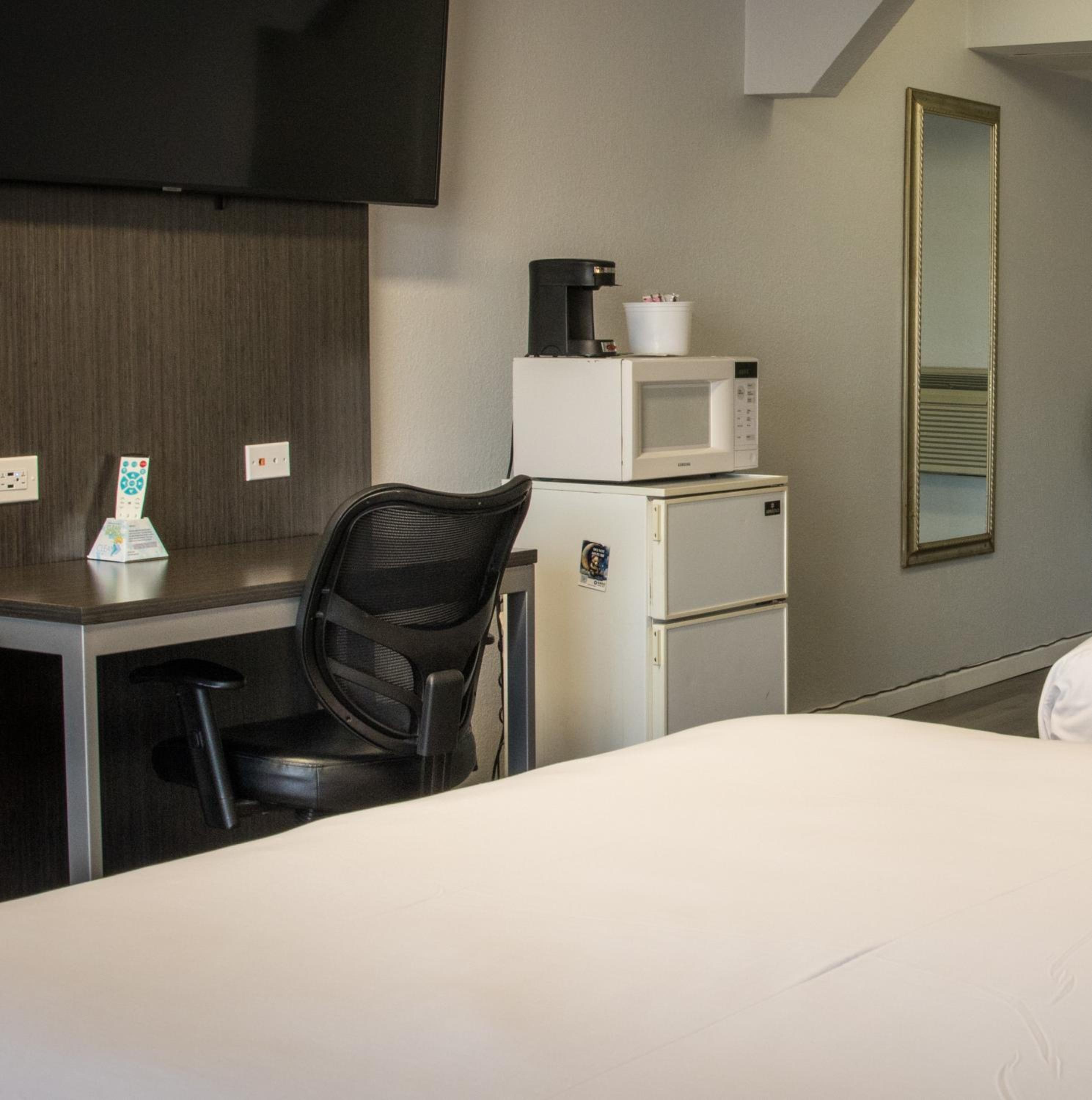 Envi Boutique Hotel Henderson-Evansville South - Image 2