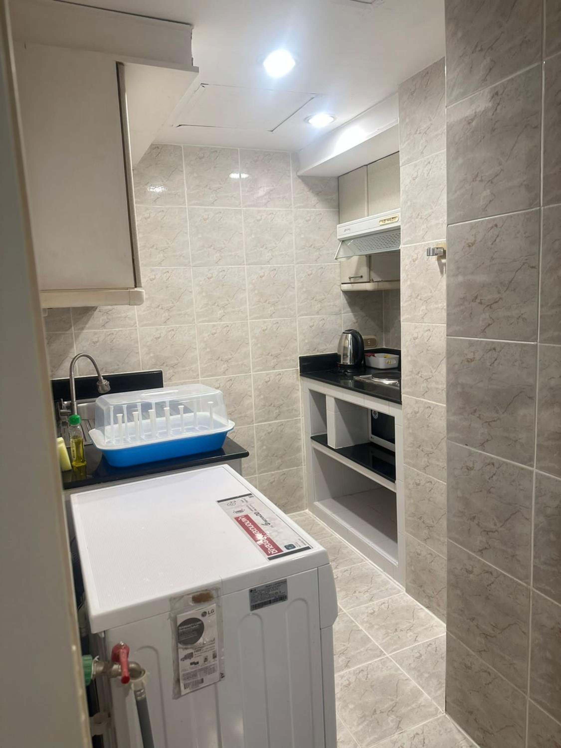 Fully Furnished Omni Tower Apartments Nana - Sukhumvit soi 4