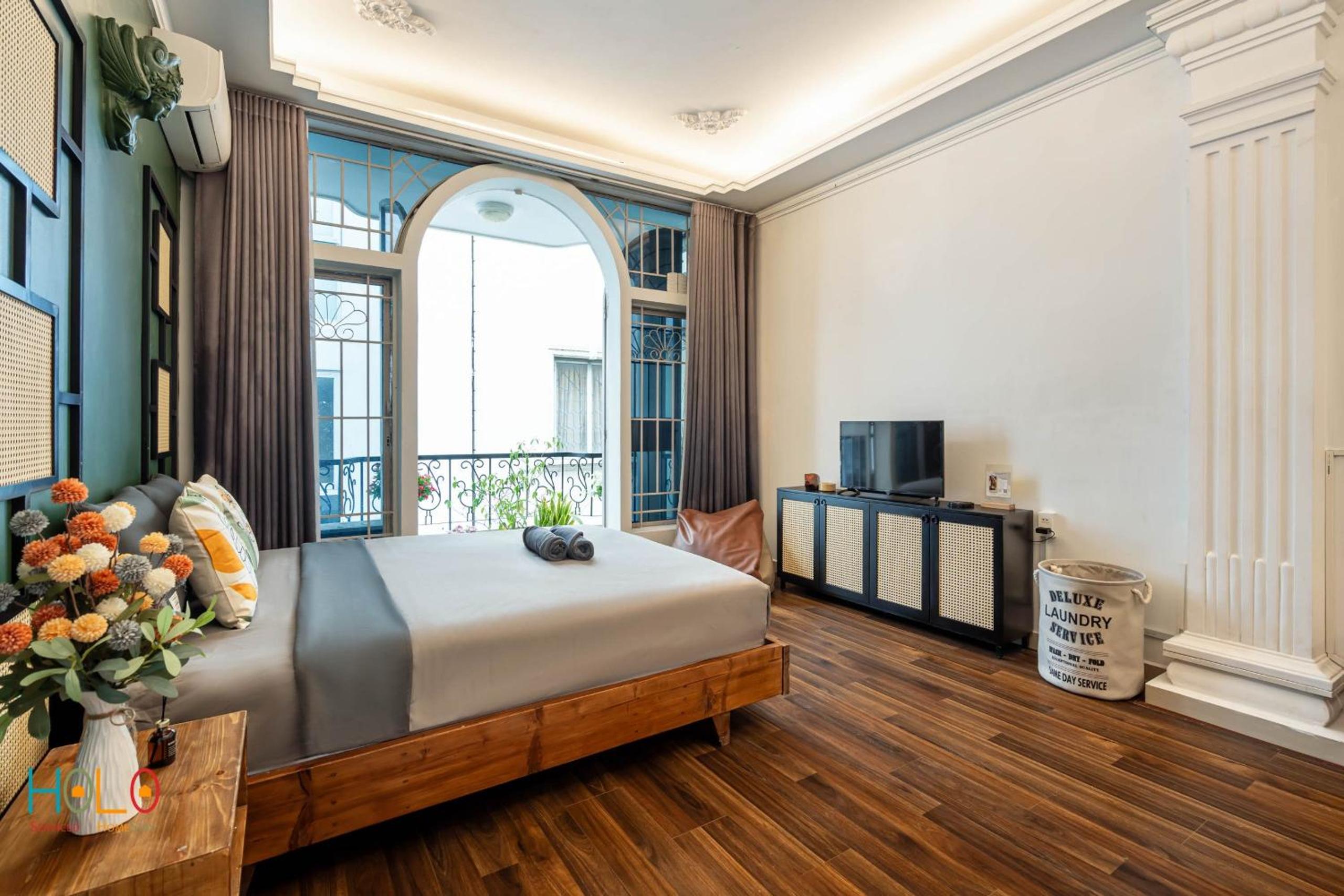 HOLO LE THANH TON SAIGON Serviced HomeStay