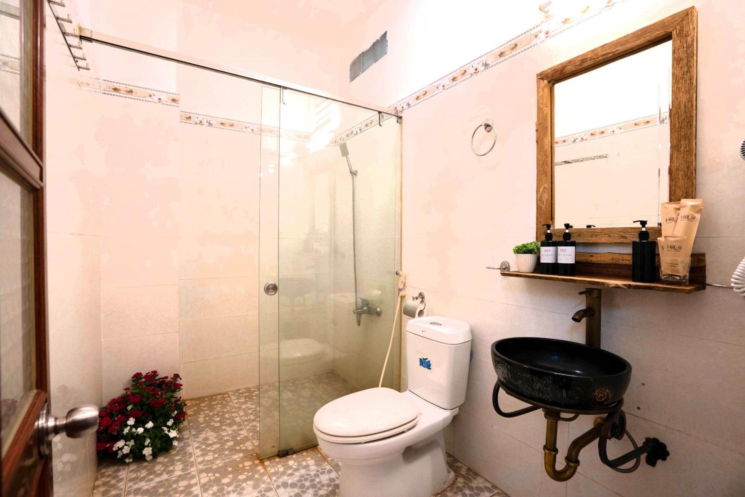 HOLO LE THANH TON SAIGON Serviced HomeStay