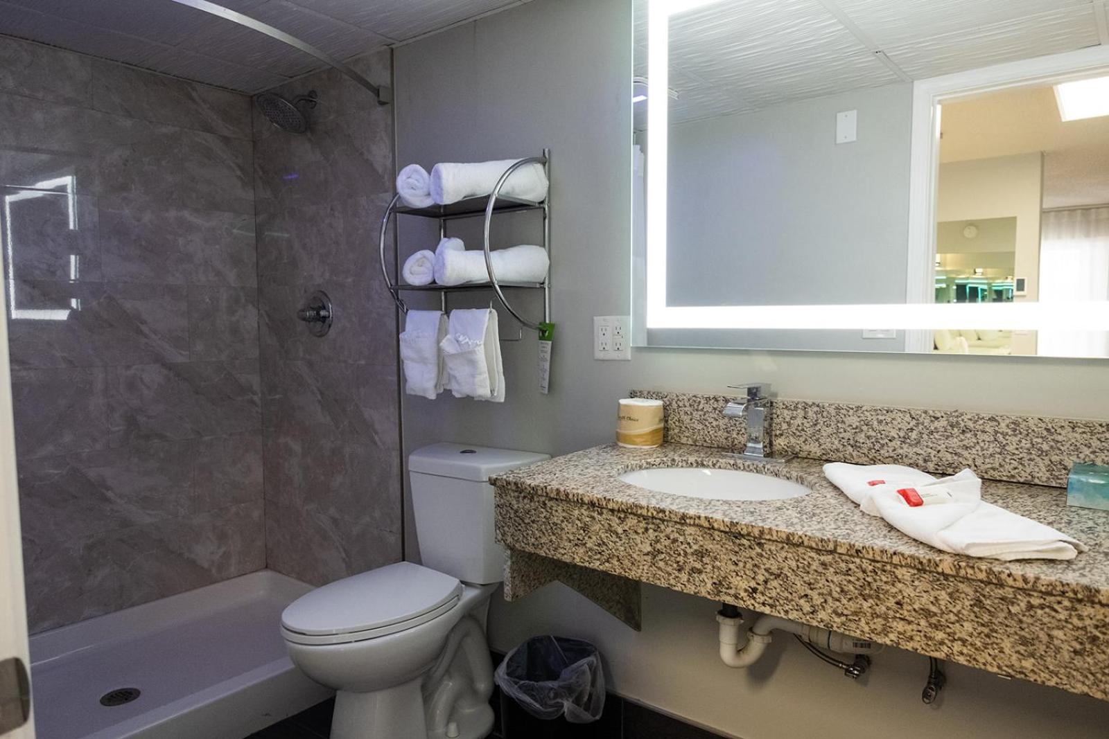 Envi Boutique Hotel Henderson-Evansville South - Image 4