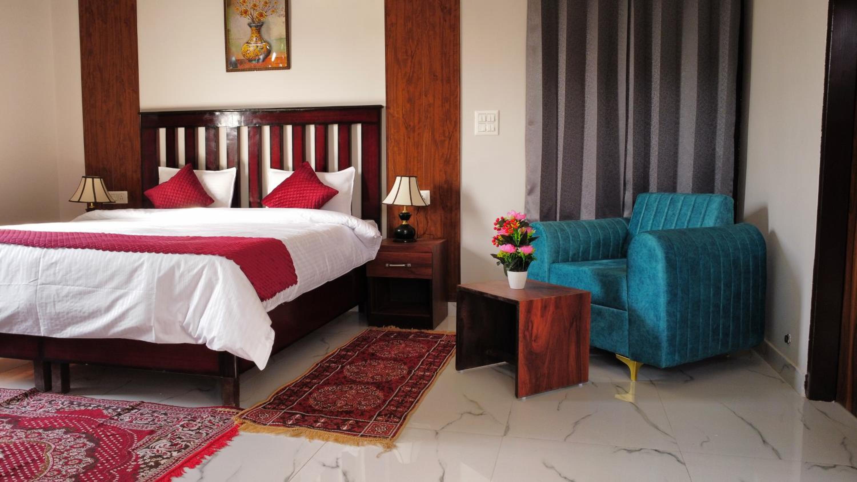 Dr Atam Parkash Villa Lake View Homestay view 4