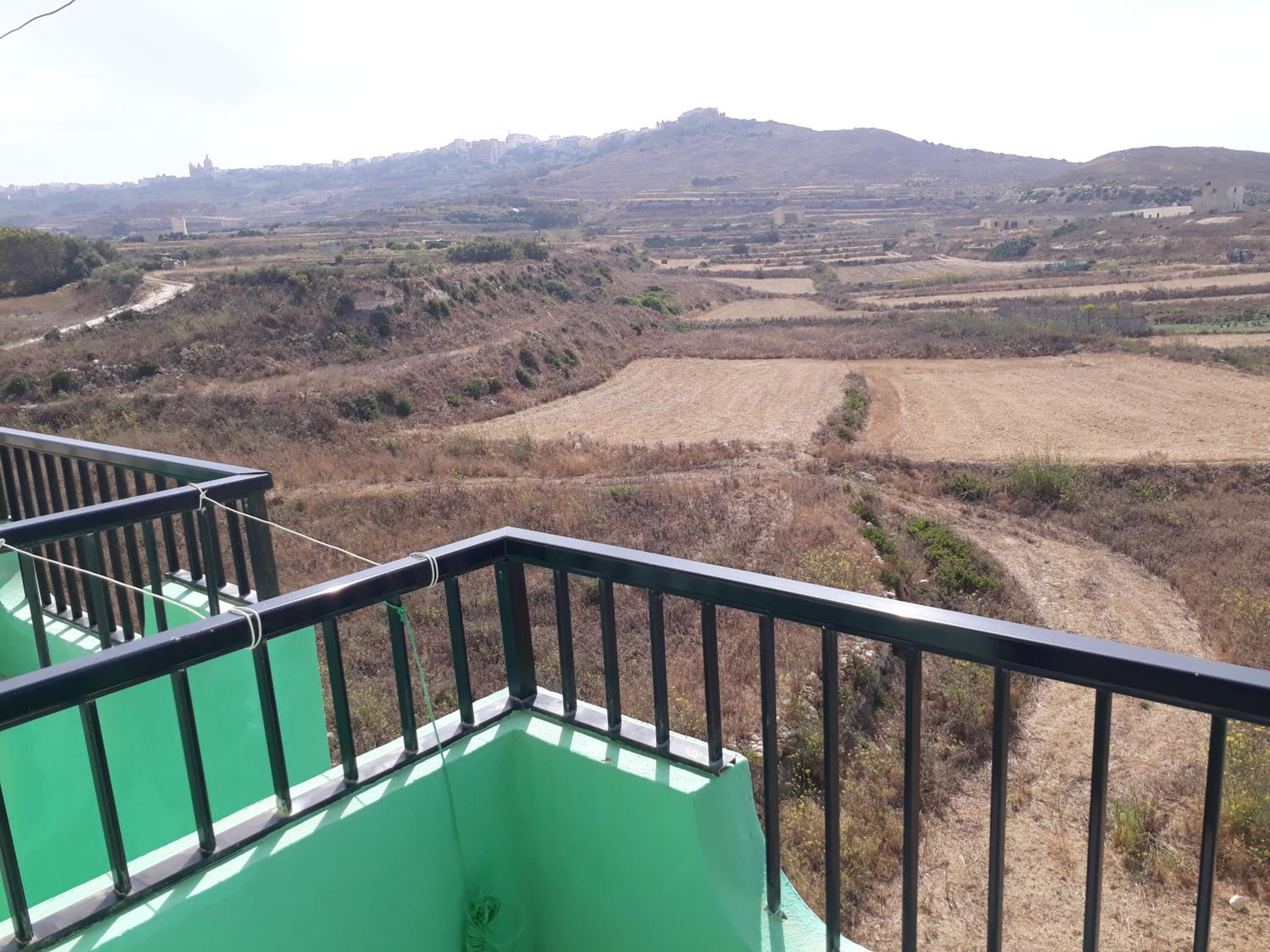Diamonds country-view apt view 4