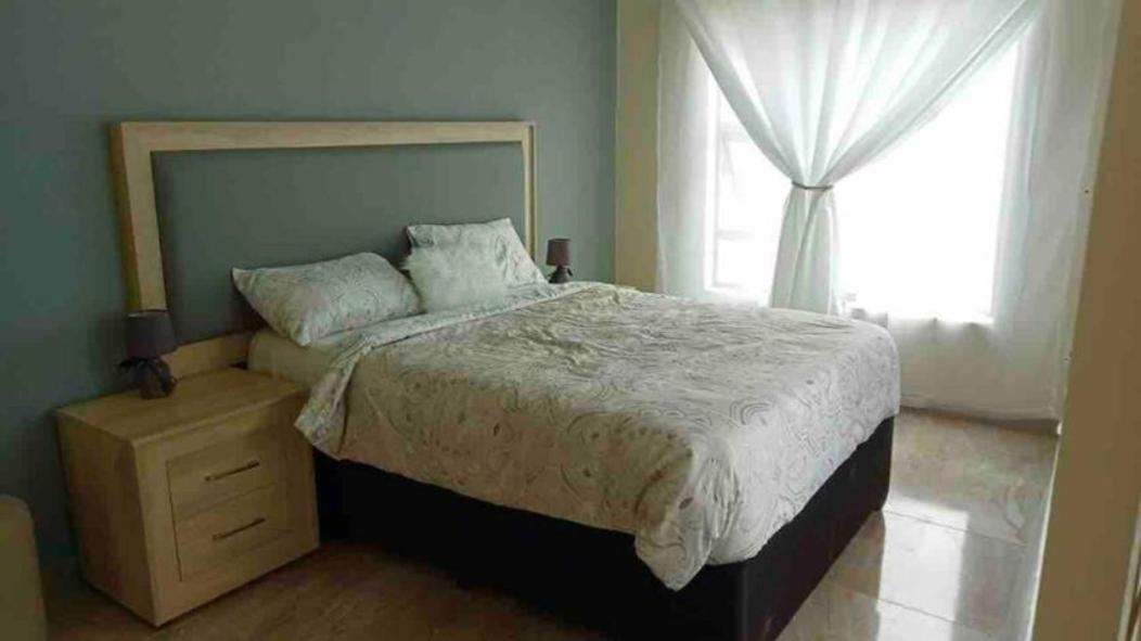 Evans Village - Apartments & Spa