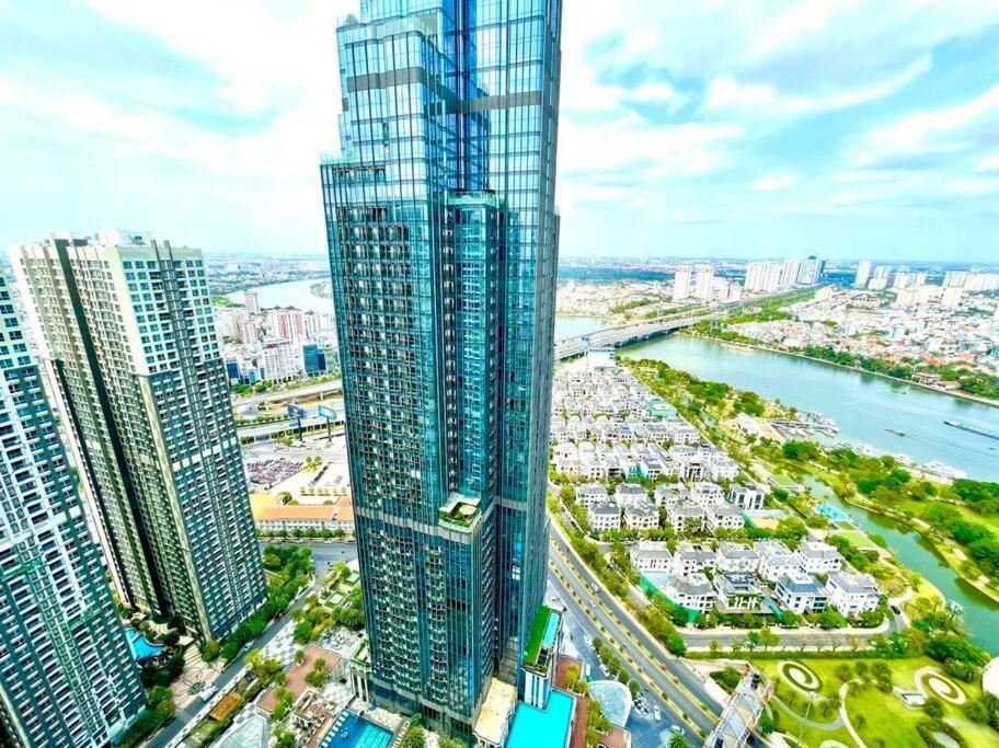 3BR, landmark apt view