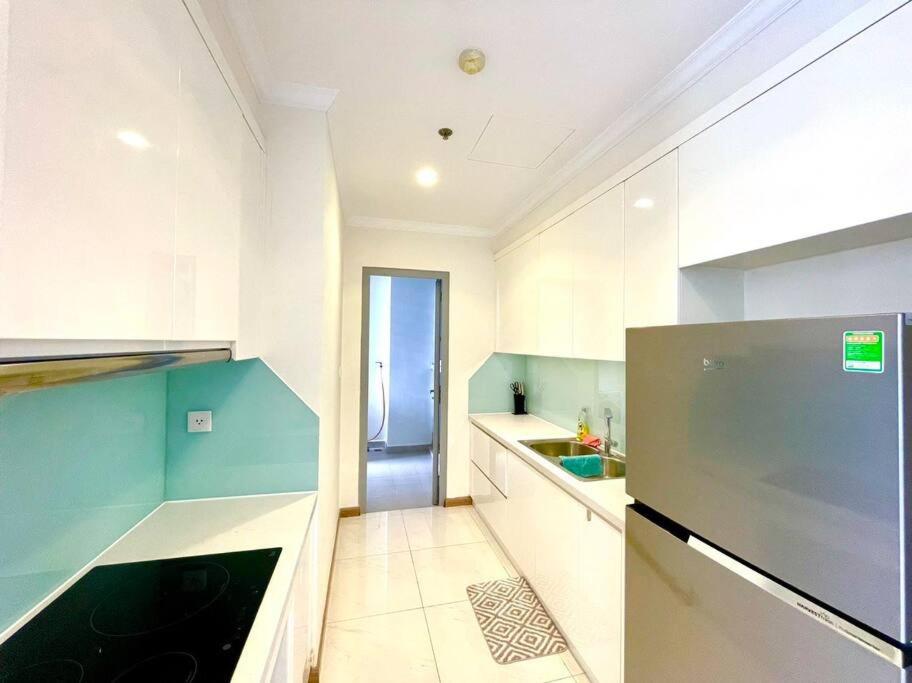 3BR, landmark apt view