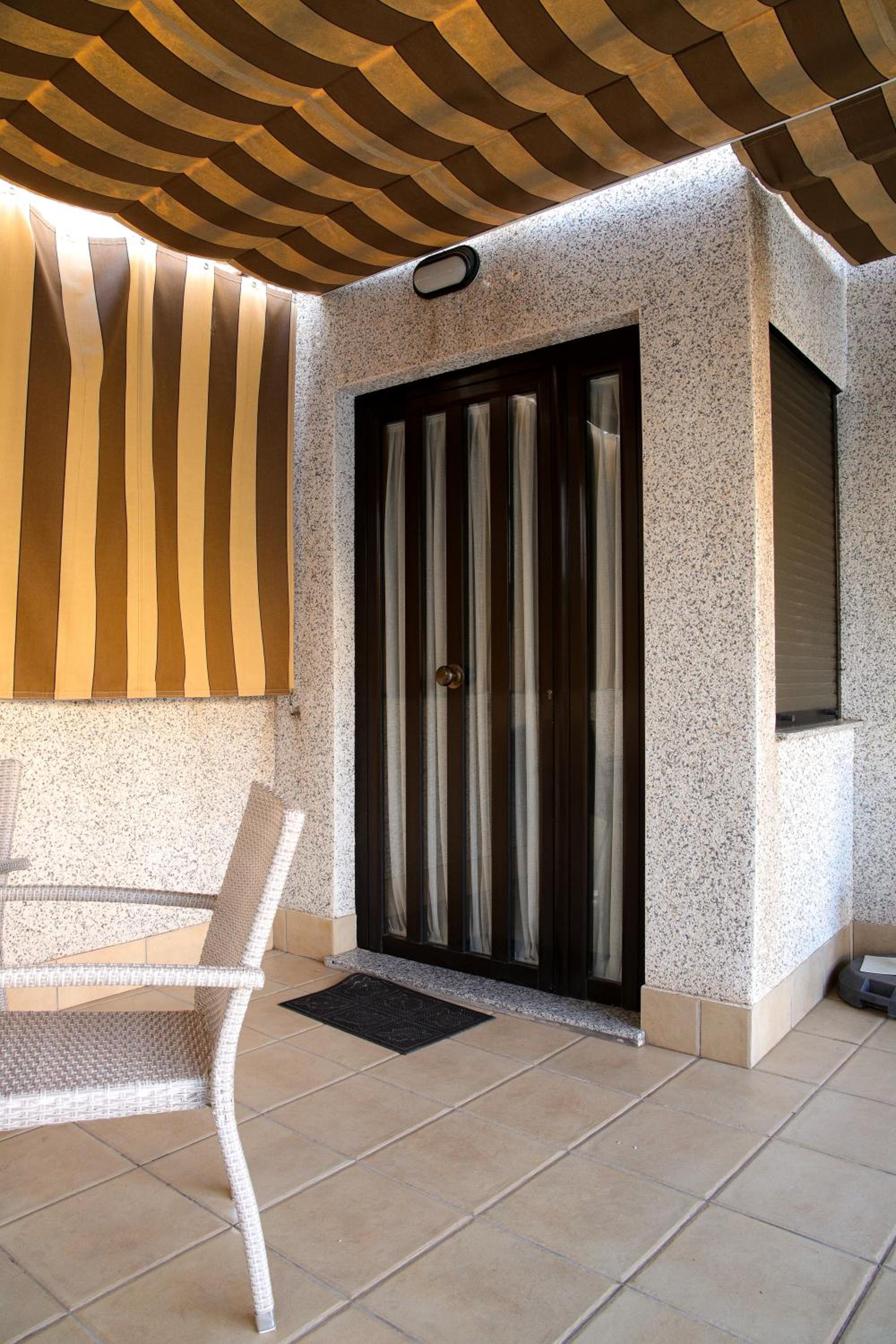 APARTAMENTO SANTA POLA ZONA CLUB NAUTICO PISCINA COMUNITARIa 1