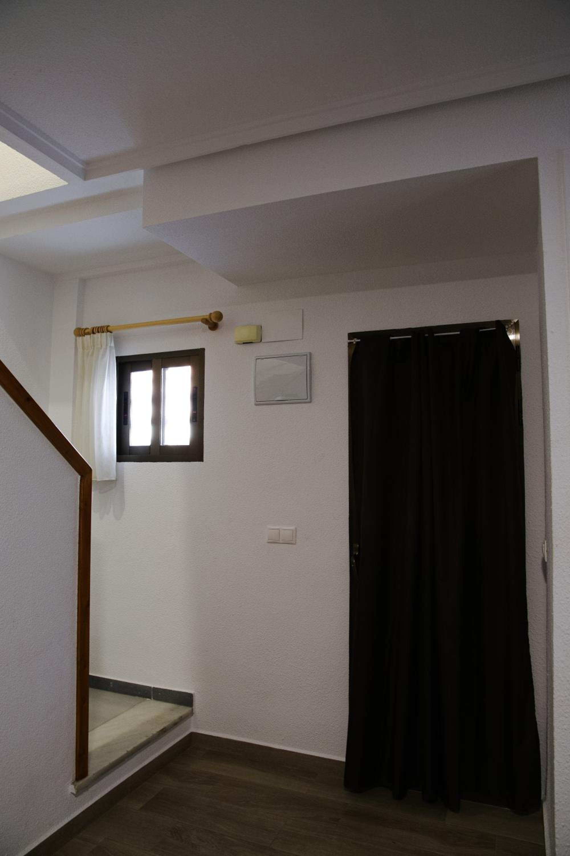 APARTAMENTO SANTA POLA ZONA CLUB NAUTICO PISCINA COMUNITARIa 1