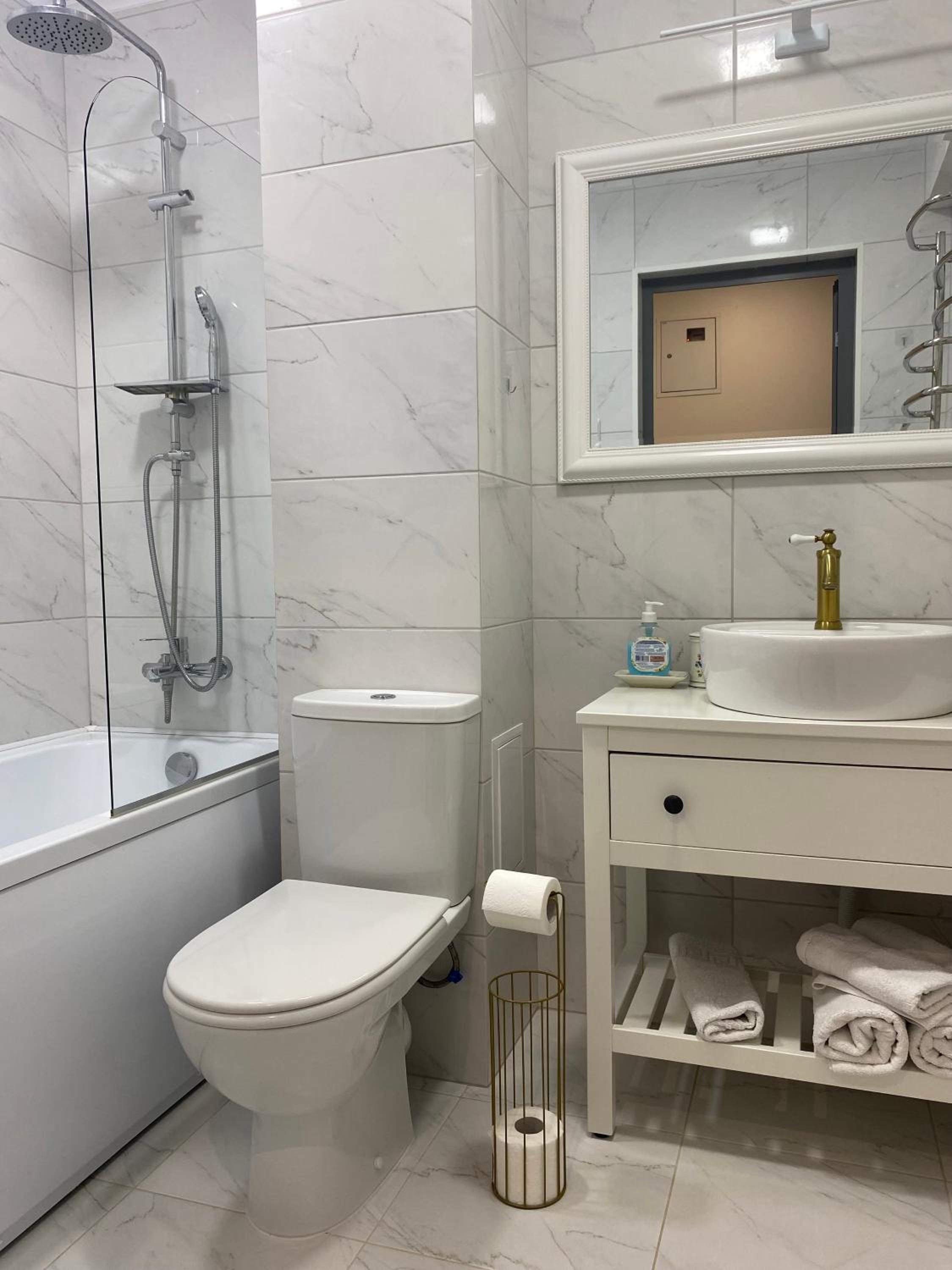 Best apartments on Lyatoshinsky street