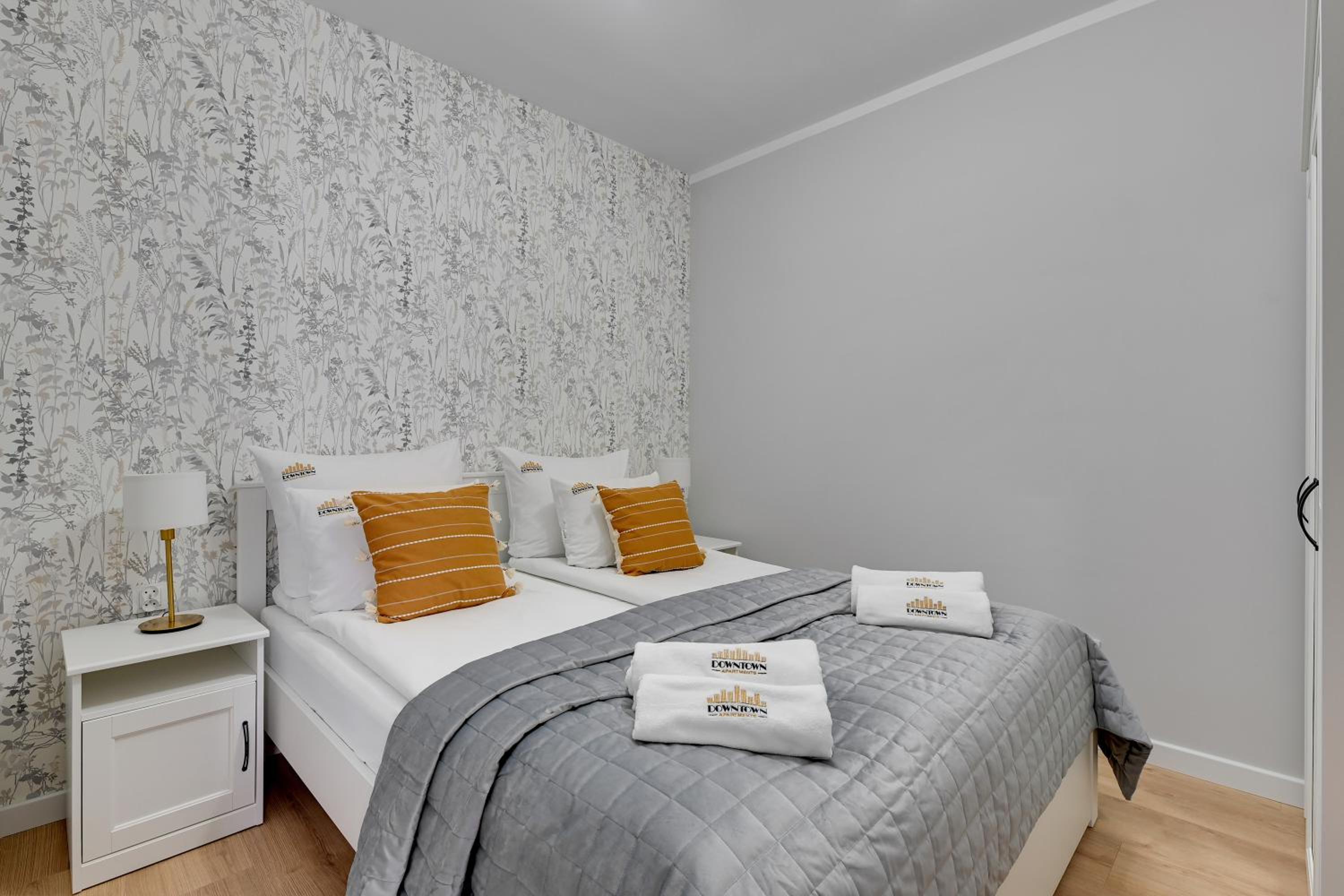 Seaside Baltea Park Seaside & Free Parking by Downtown Apartments