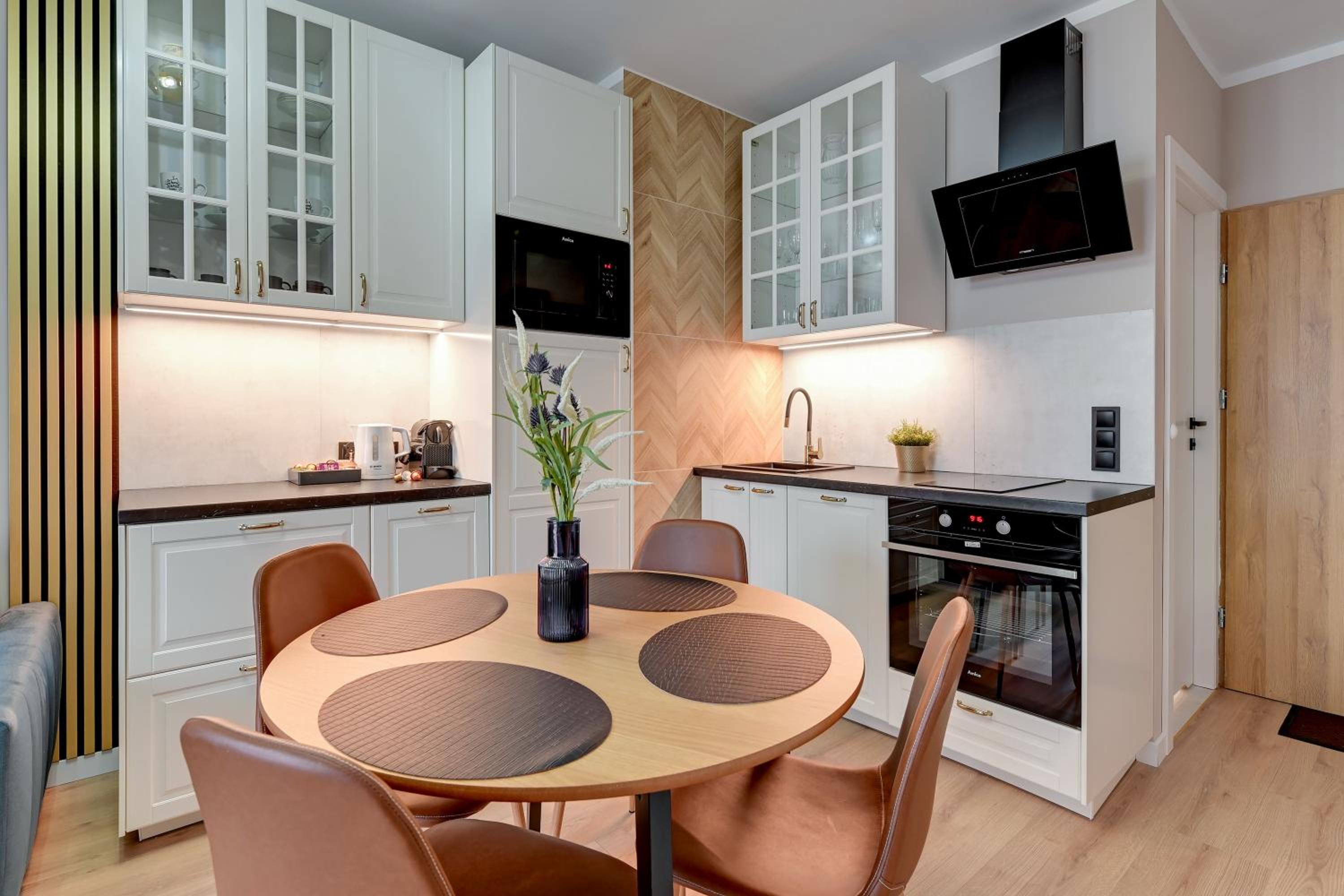 Seaside Baltea Park Seaside & Free Parking by Downtown Apartments