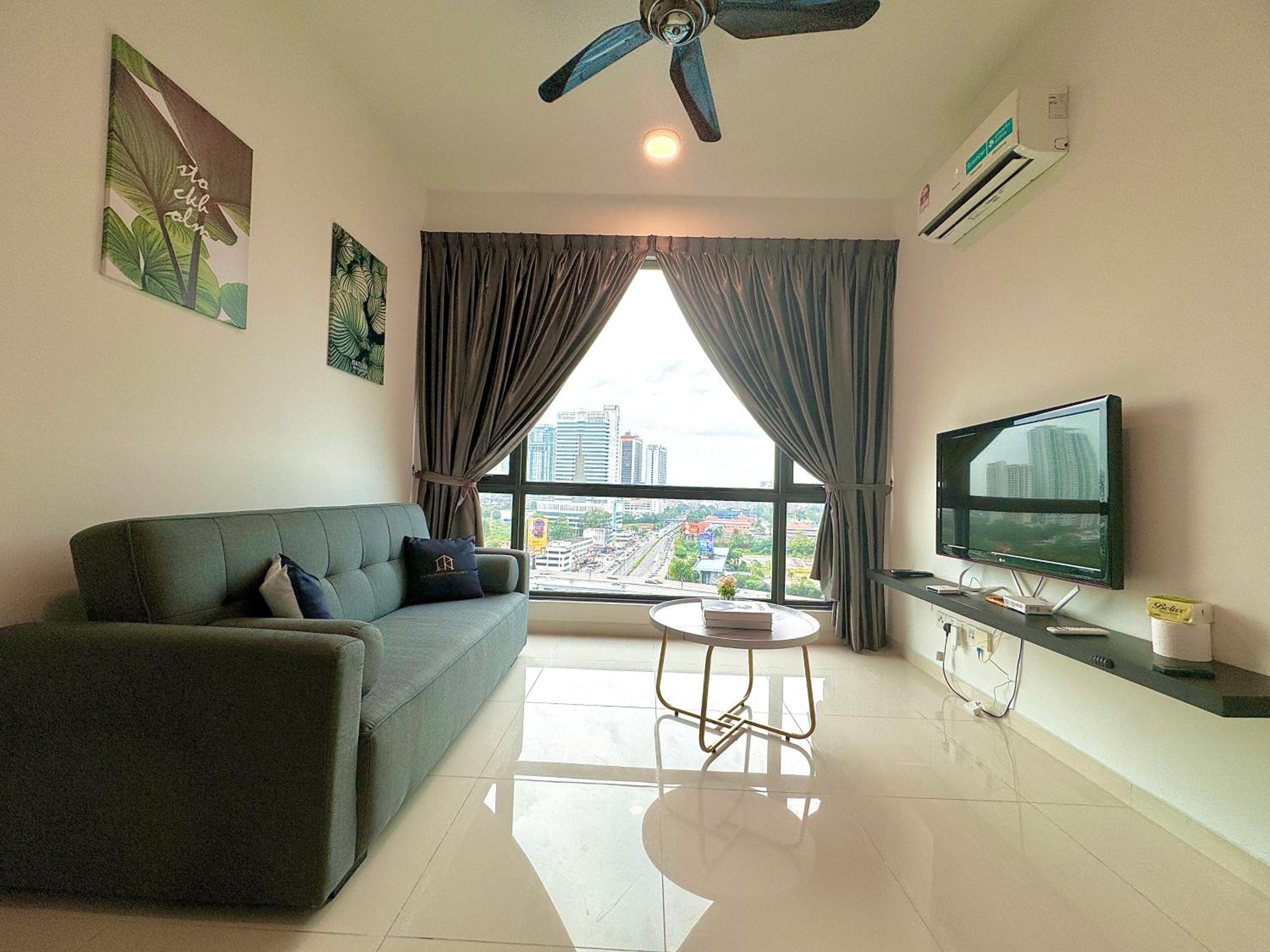 SKS Pavillion Residence Suites by Luxecocoo CK Johor Bahru