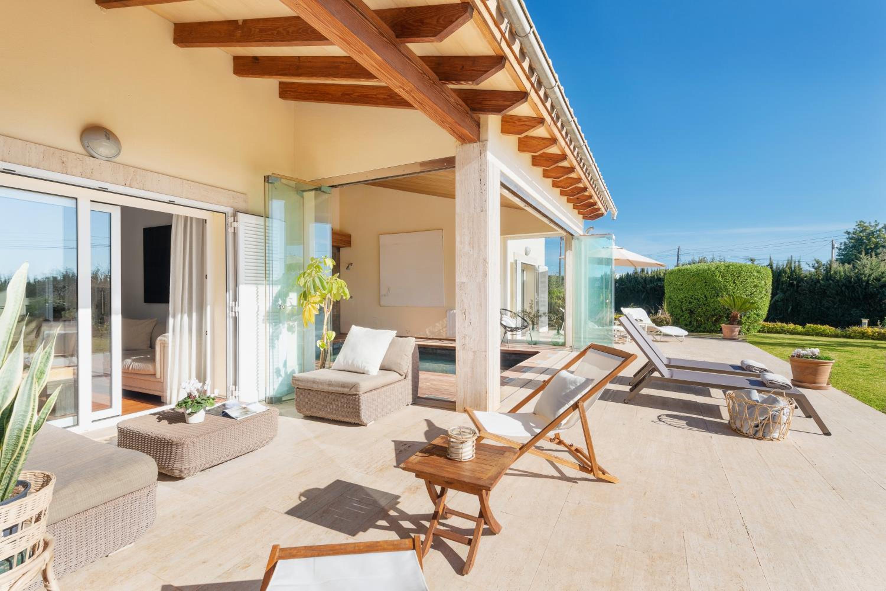 E421 Sa Roqueta by Mallorca Villa Selection