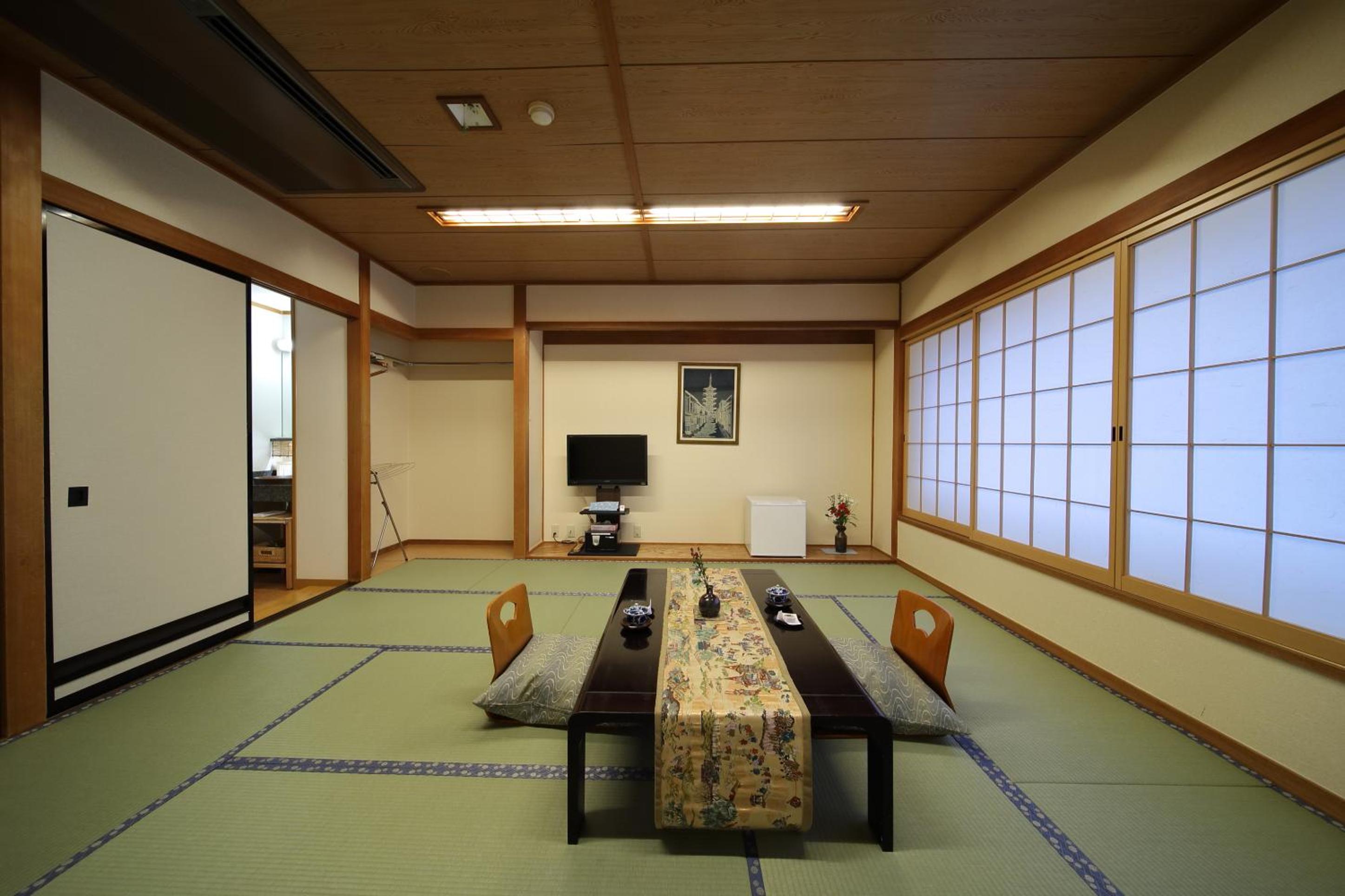 Saga Grace Hotel
