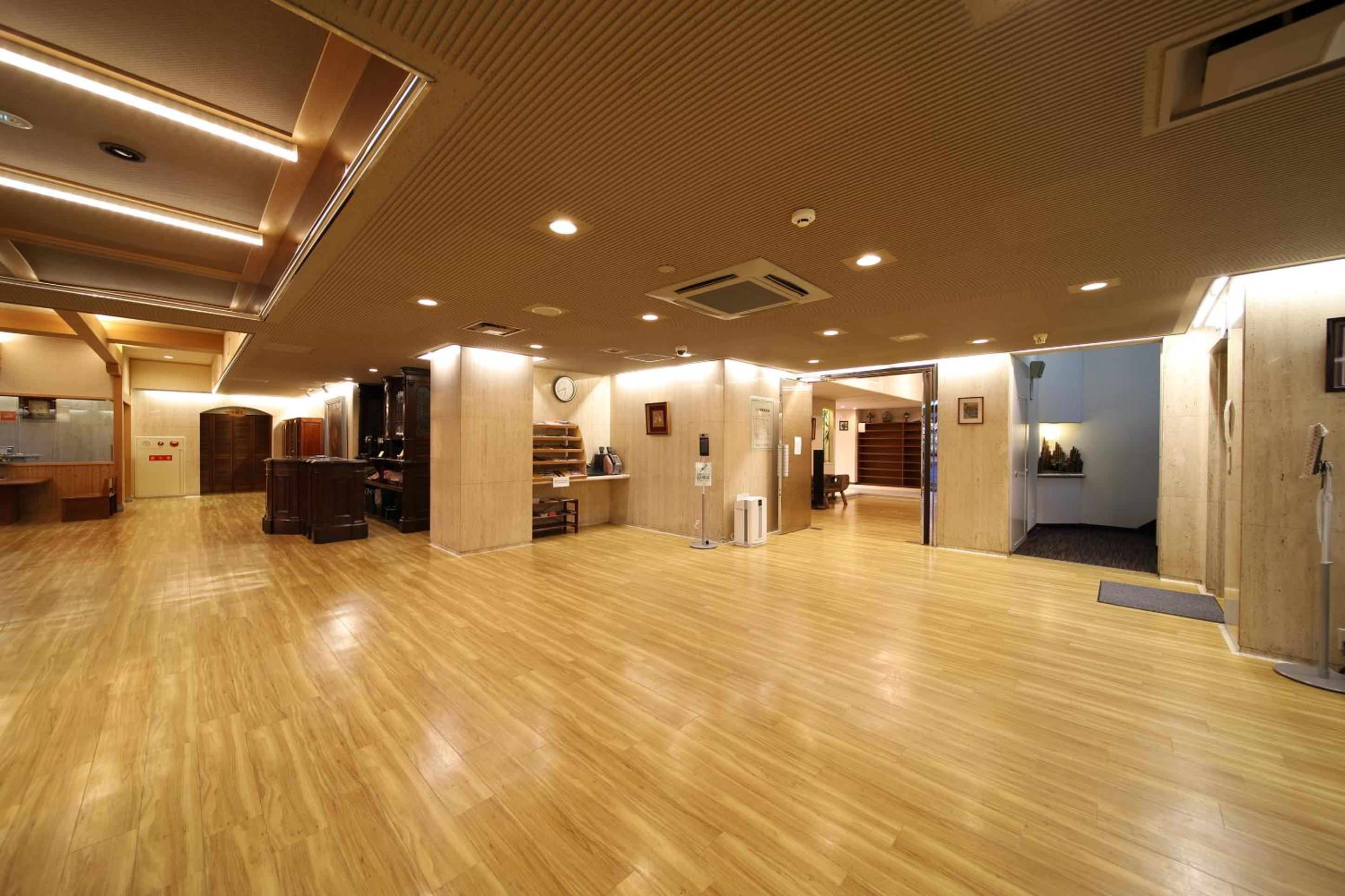 Saga Grace Hotel