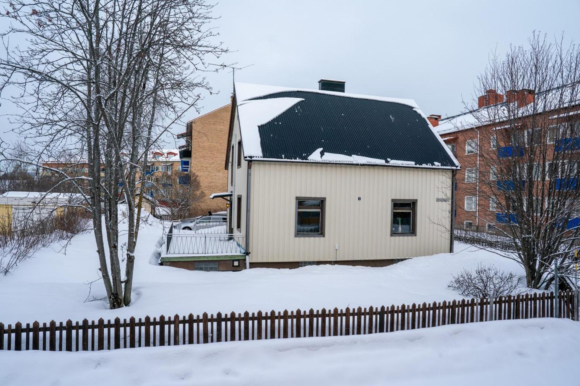 Guestly Homes - 2BR Business & Comfort view 2