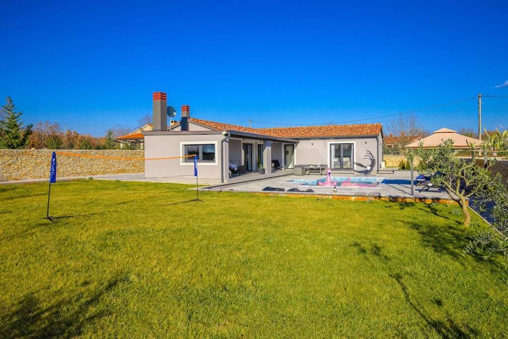 Villa Lana Čabrunići by IstriaLux view 5
