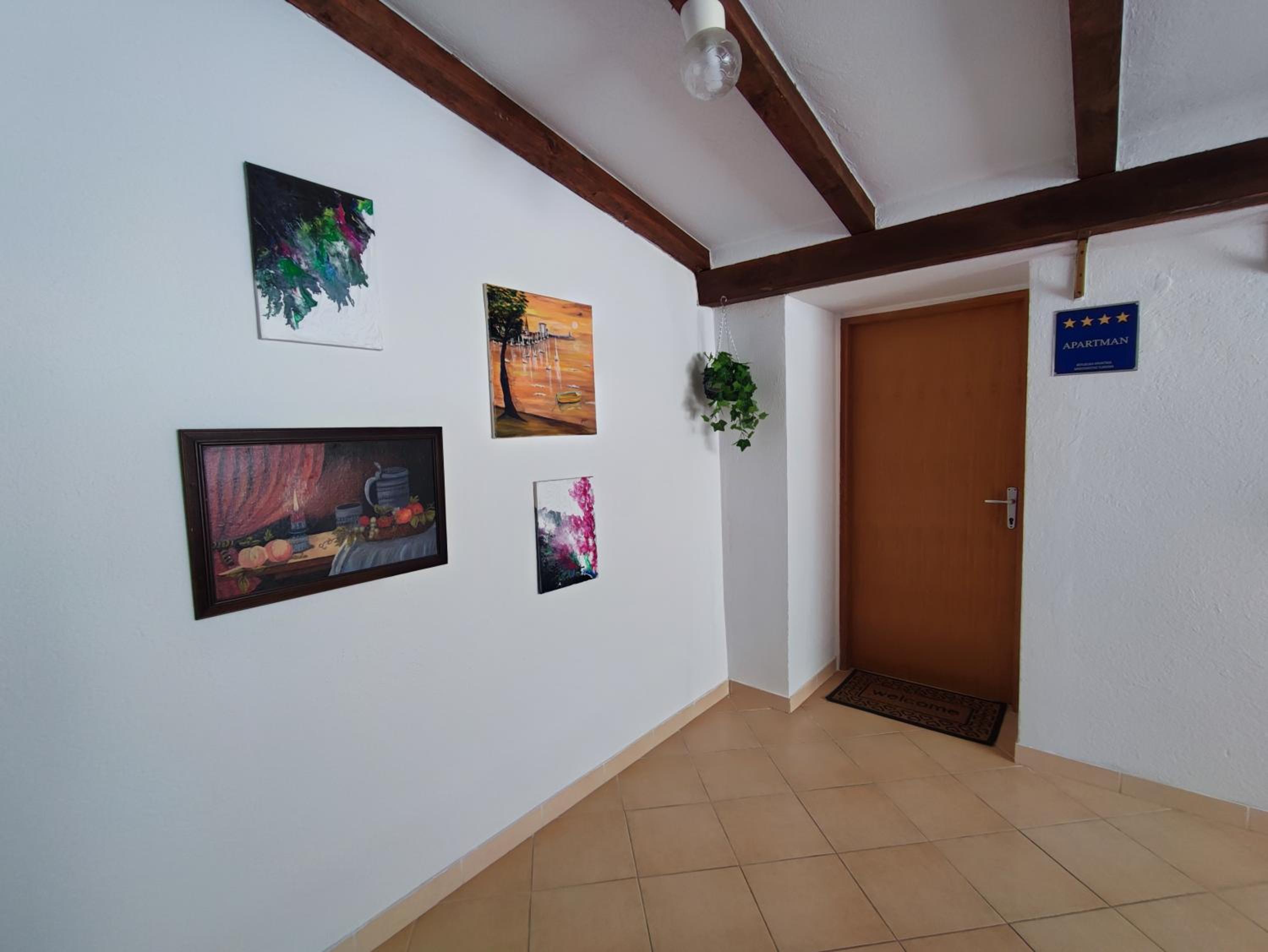 Photo 37