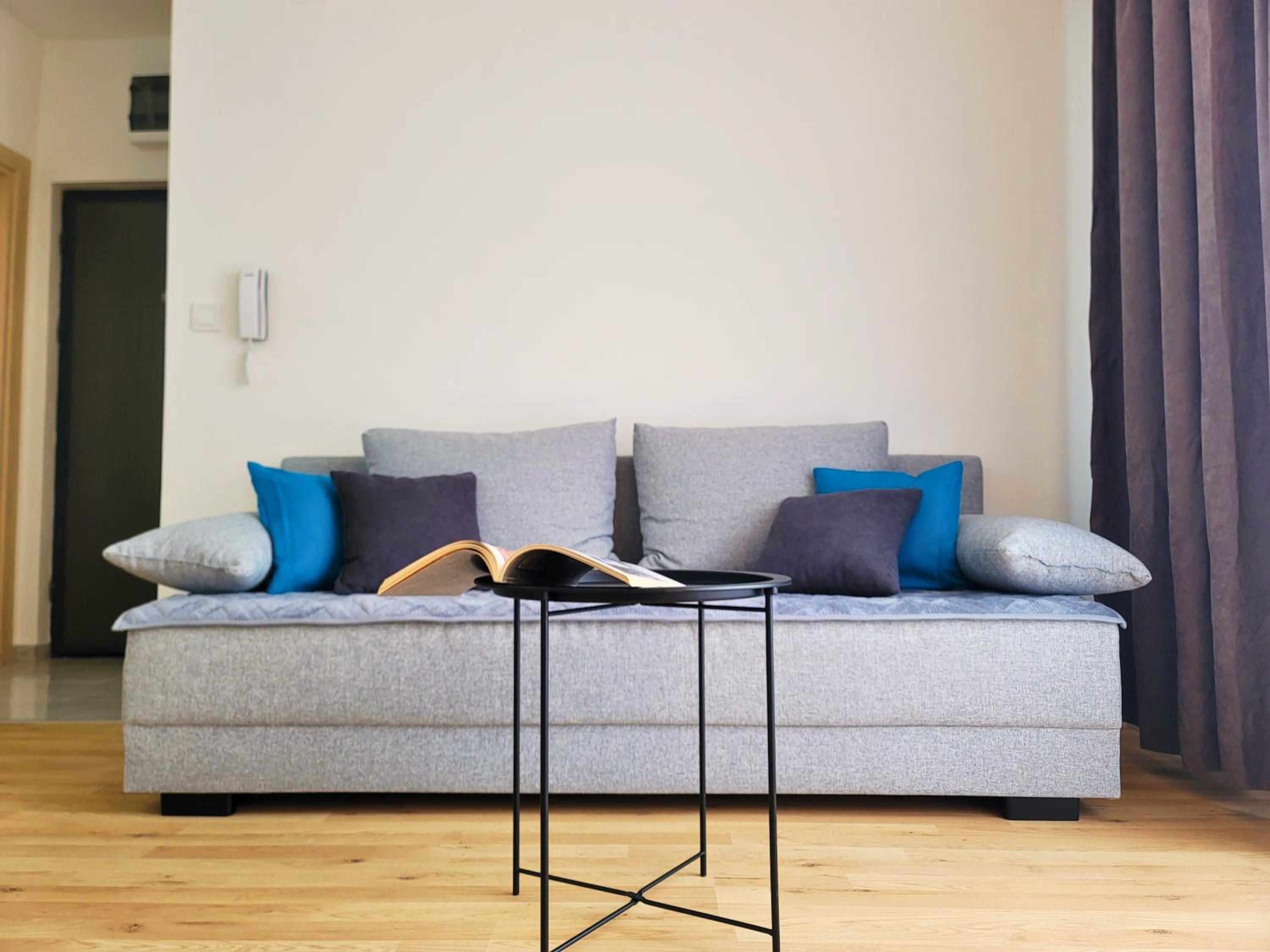 Modern & Stylish - Art Atelier Apartment view 2