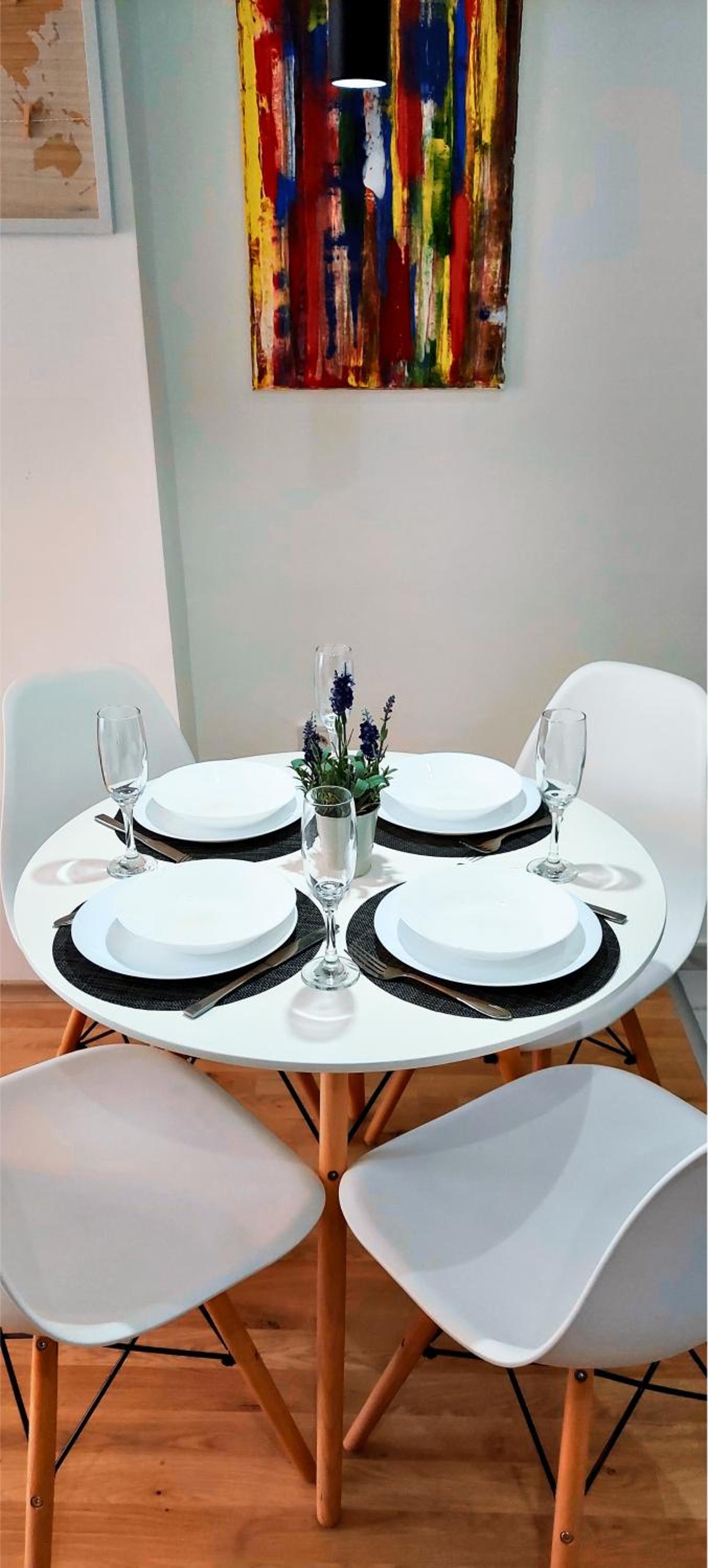 Modern & Stylish - Art Atelier Apartment view 5