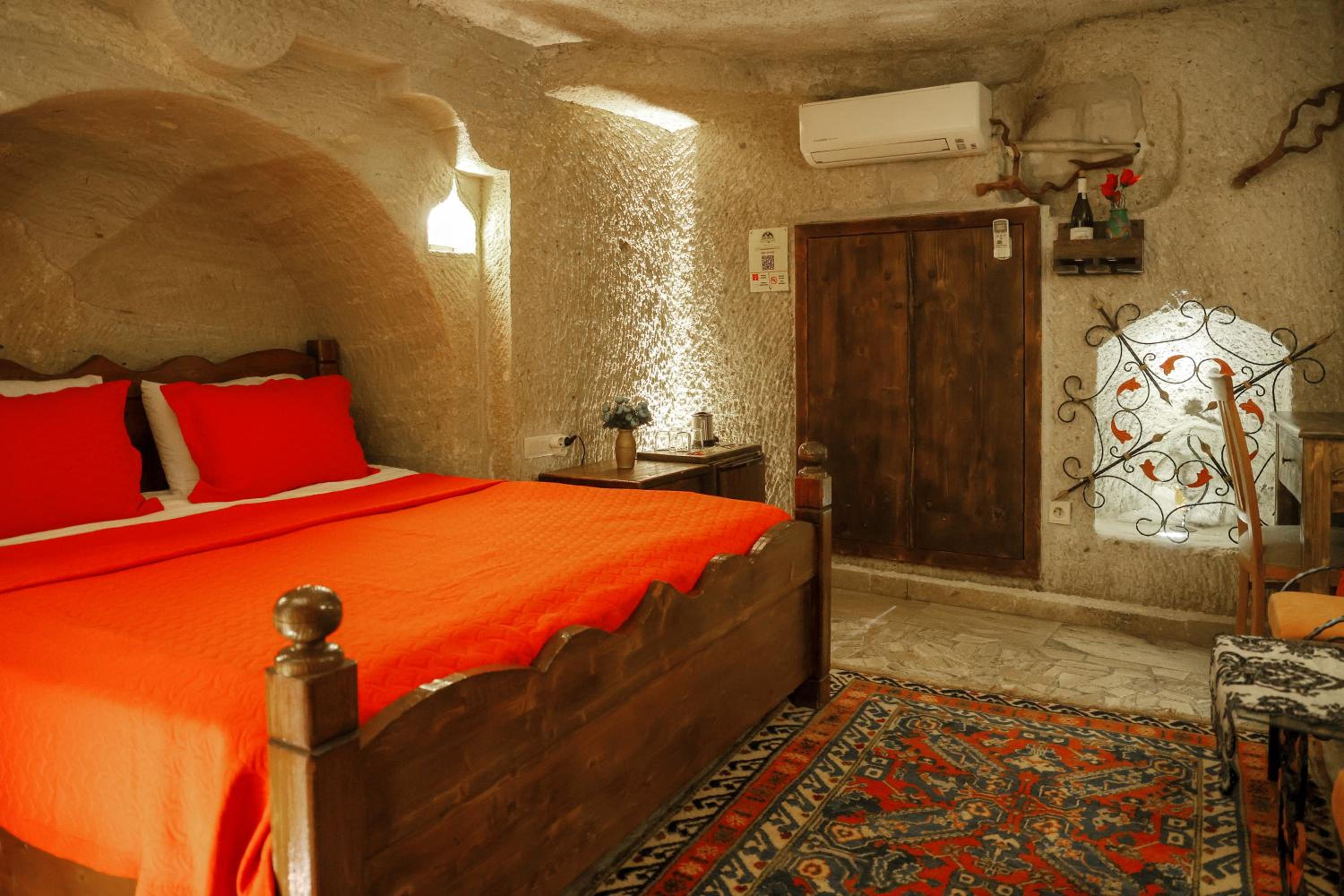 Maccan Cave Hotel - Image 124