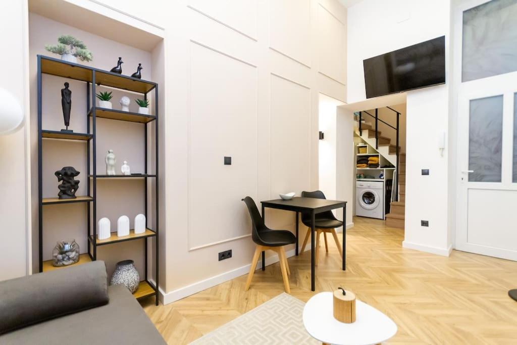 Chic Csengery Studio by NeWave Apartments view 4