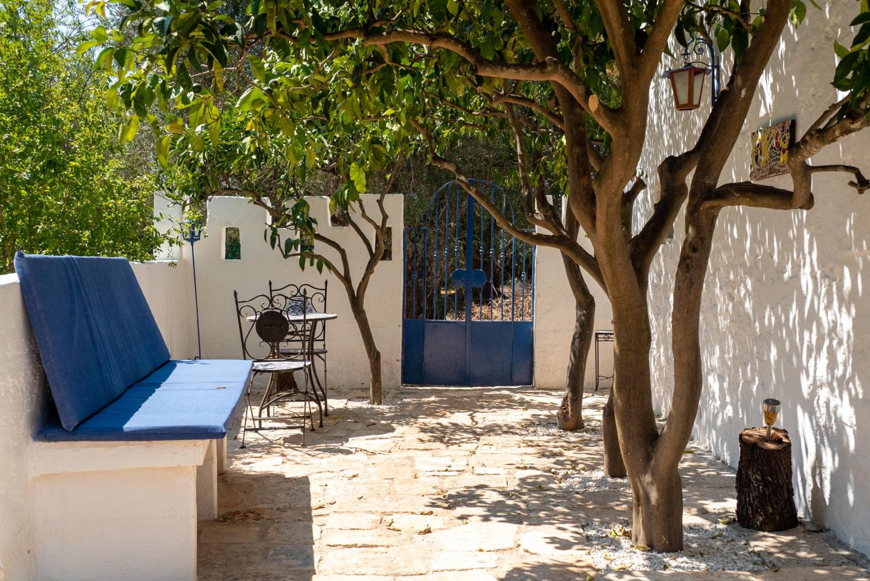 Trullo Starbax