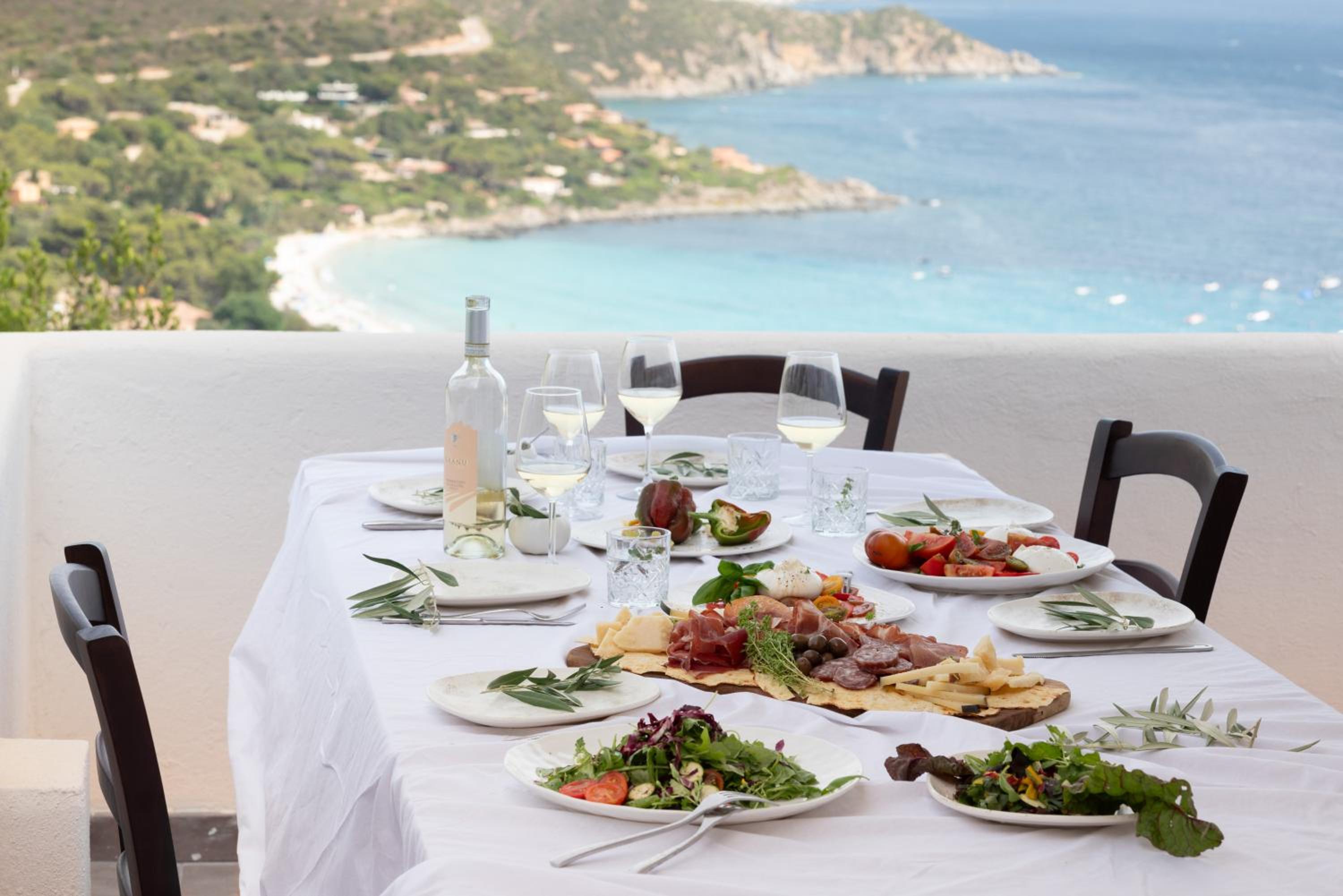 Villa Mizar - Newly Renovated Private and an Amazing View view 2